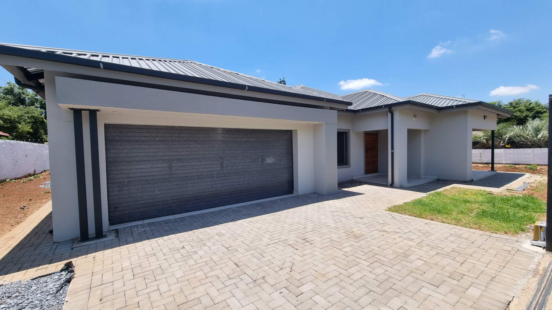 4 Bedroom Property for Sale in Doornkloof Gauteng