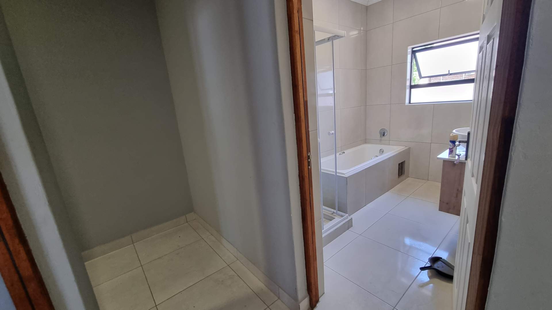 4 Bedroom Property for Sale in Doornkloof Gauteng