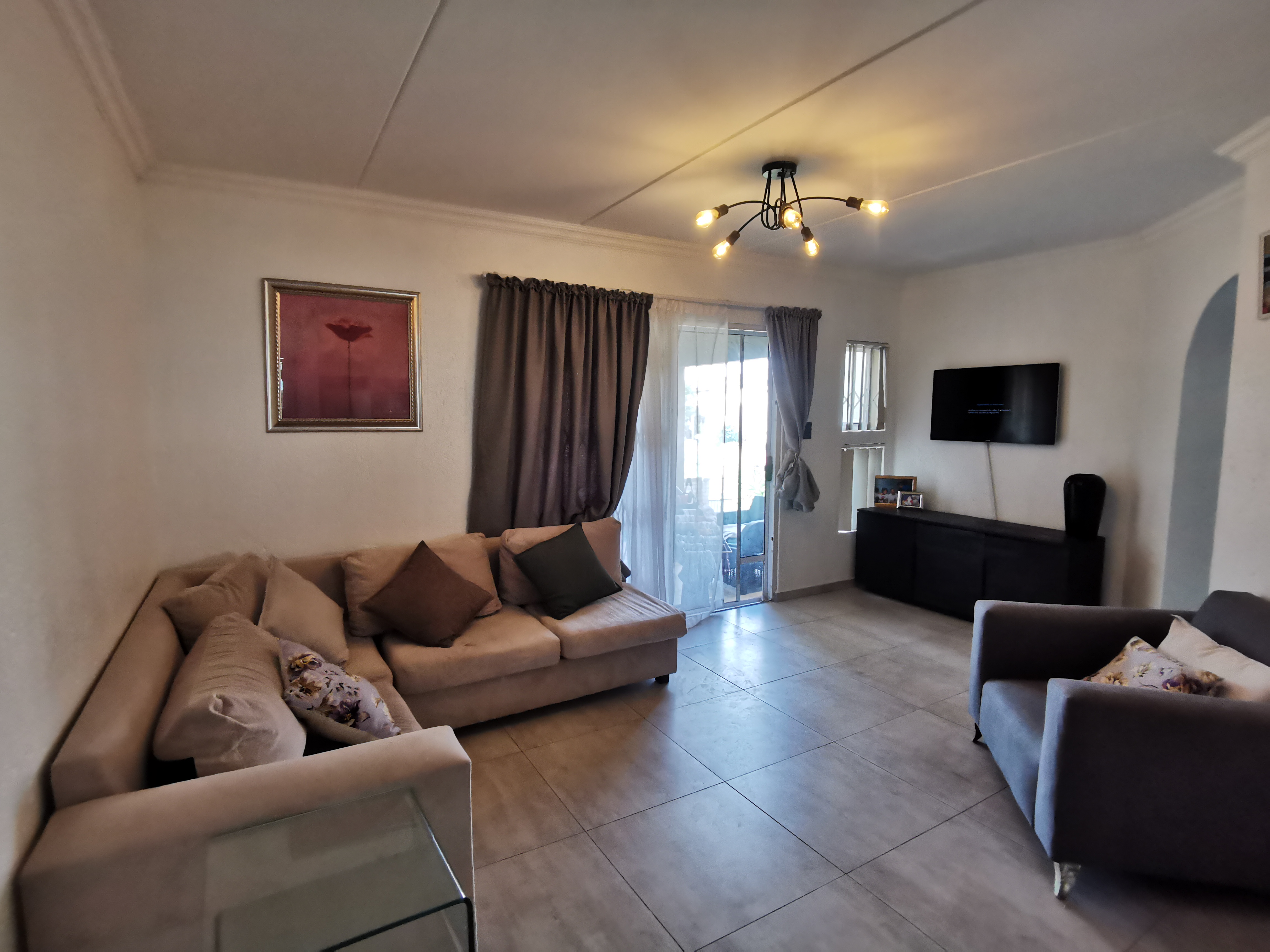 2 Bedroom Property for Sale in Bromhof Gauteng