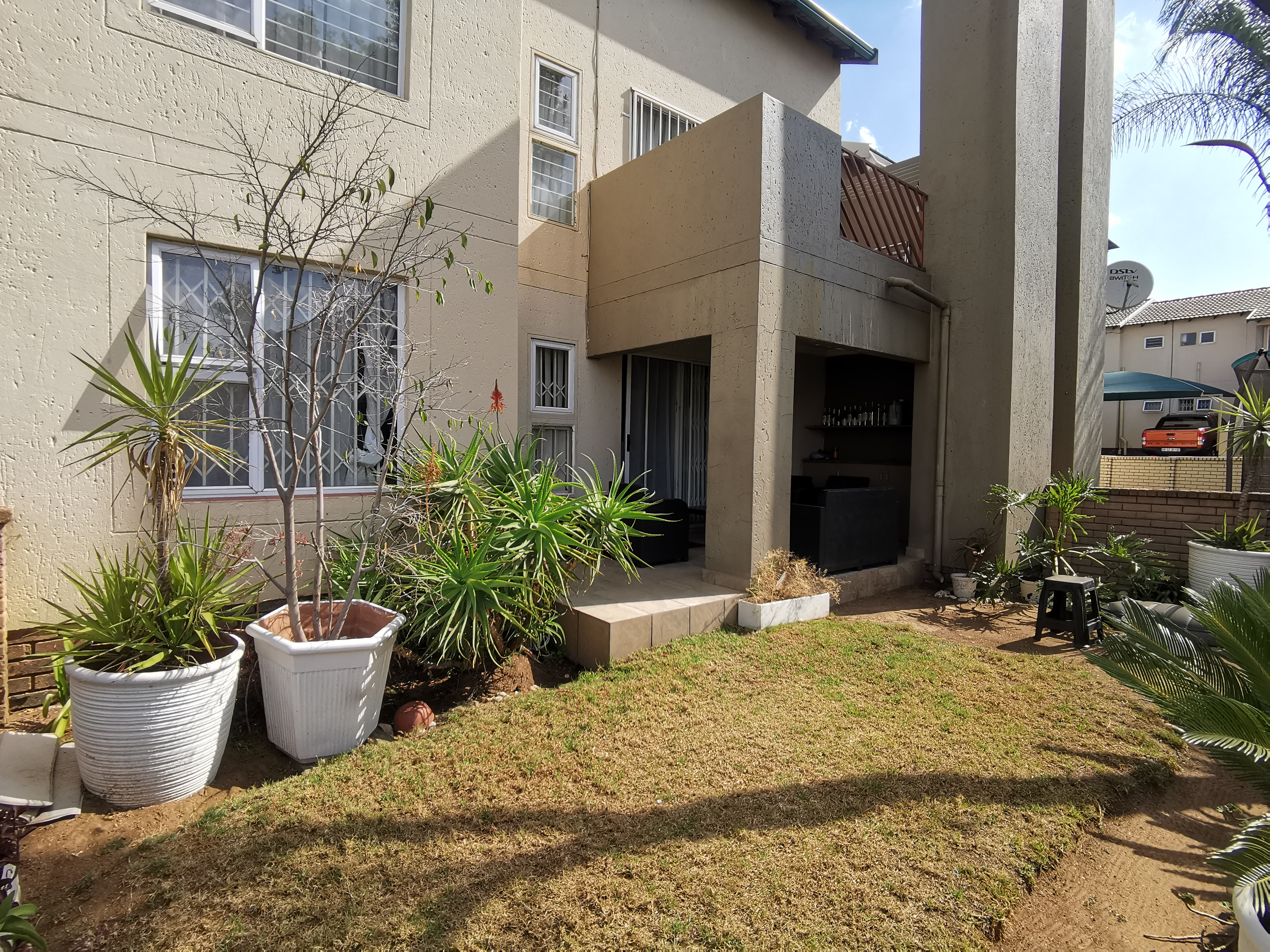 2 Bedroom Property for Sale in Bromhof Gauteng