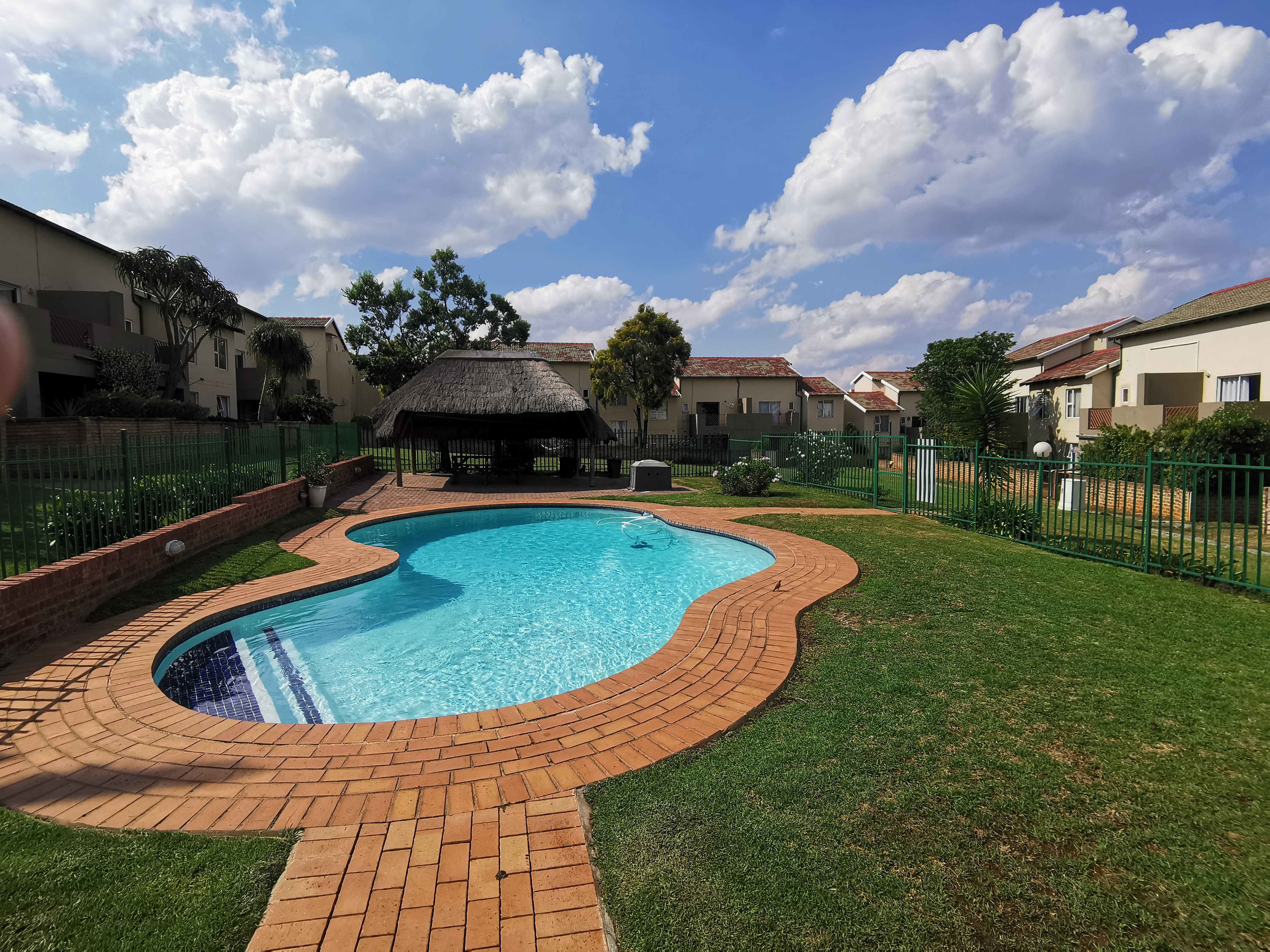 2 Bedroom Property for Sale in Bromhof Gauteng