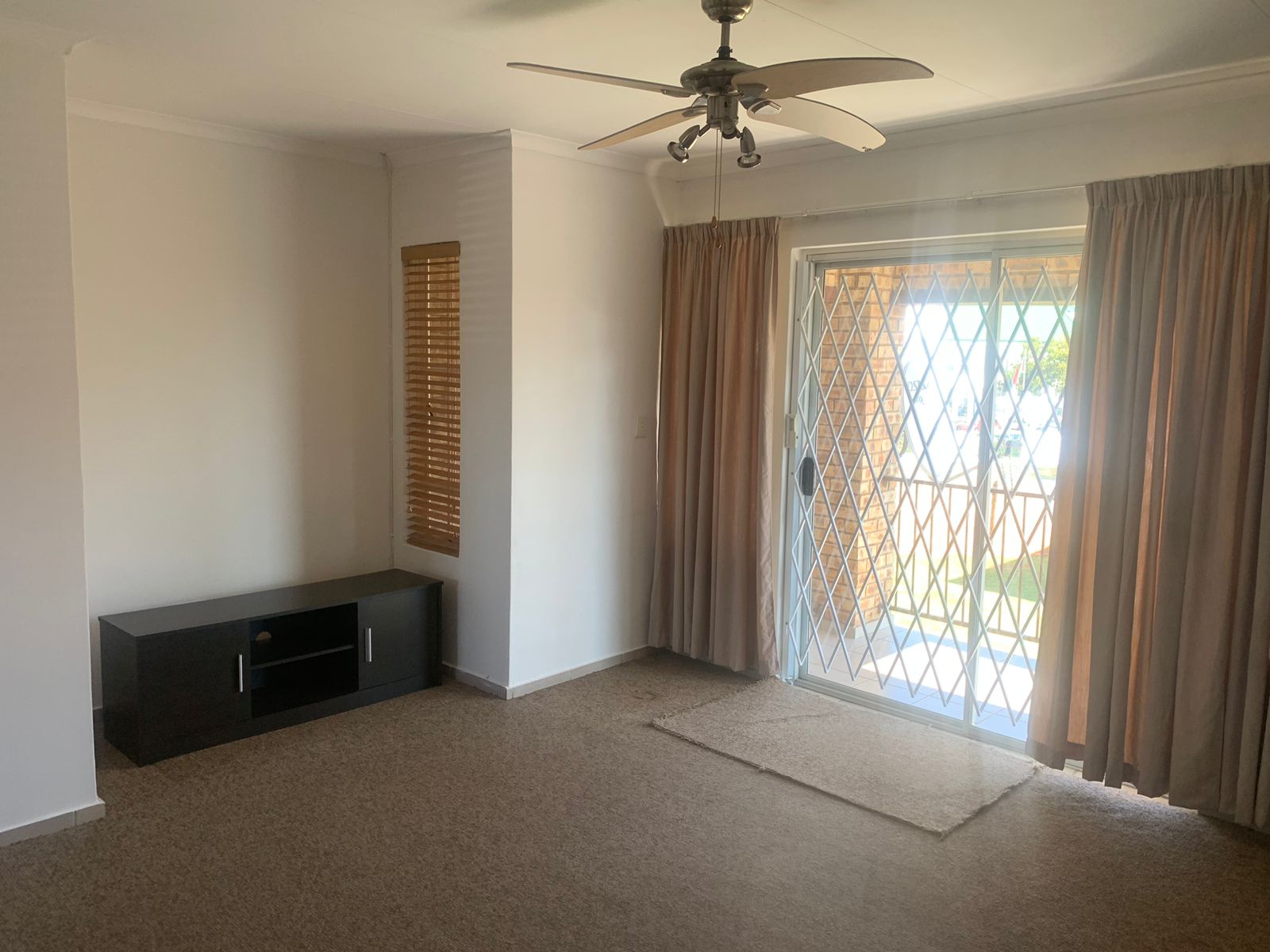 2 Bedroom Property for Sale in Noordwyk Gauteng