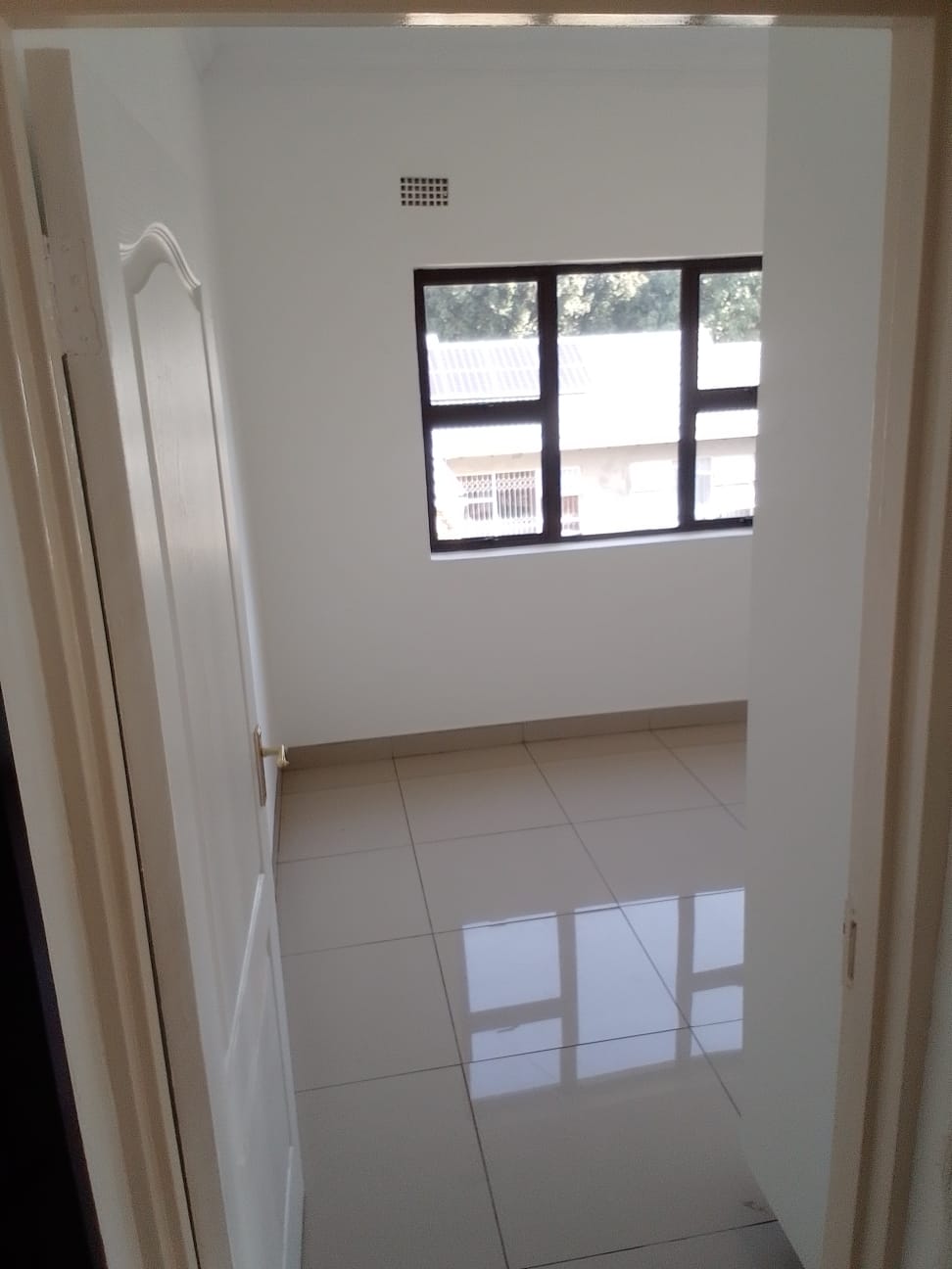 To Let 2 Bedroom Property for Rent in Croydon Gauteng