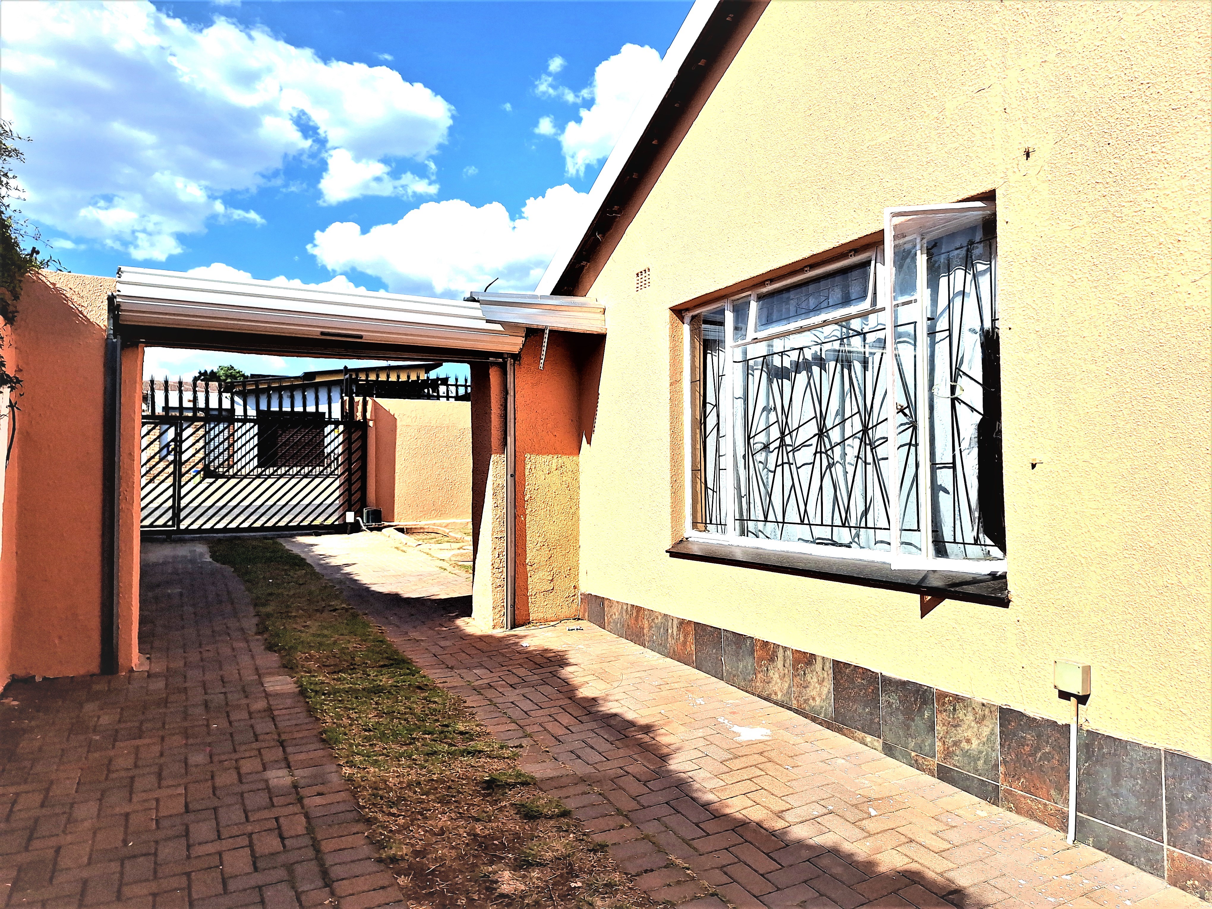 3 Bedroom Property for Sale in Sophiatown Gauteng