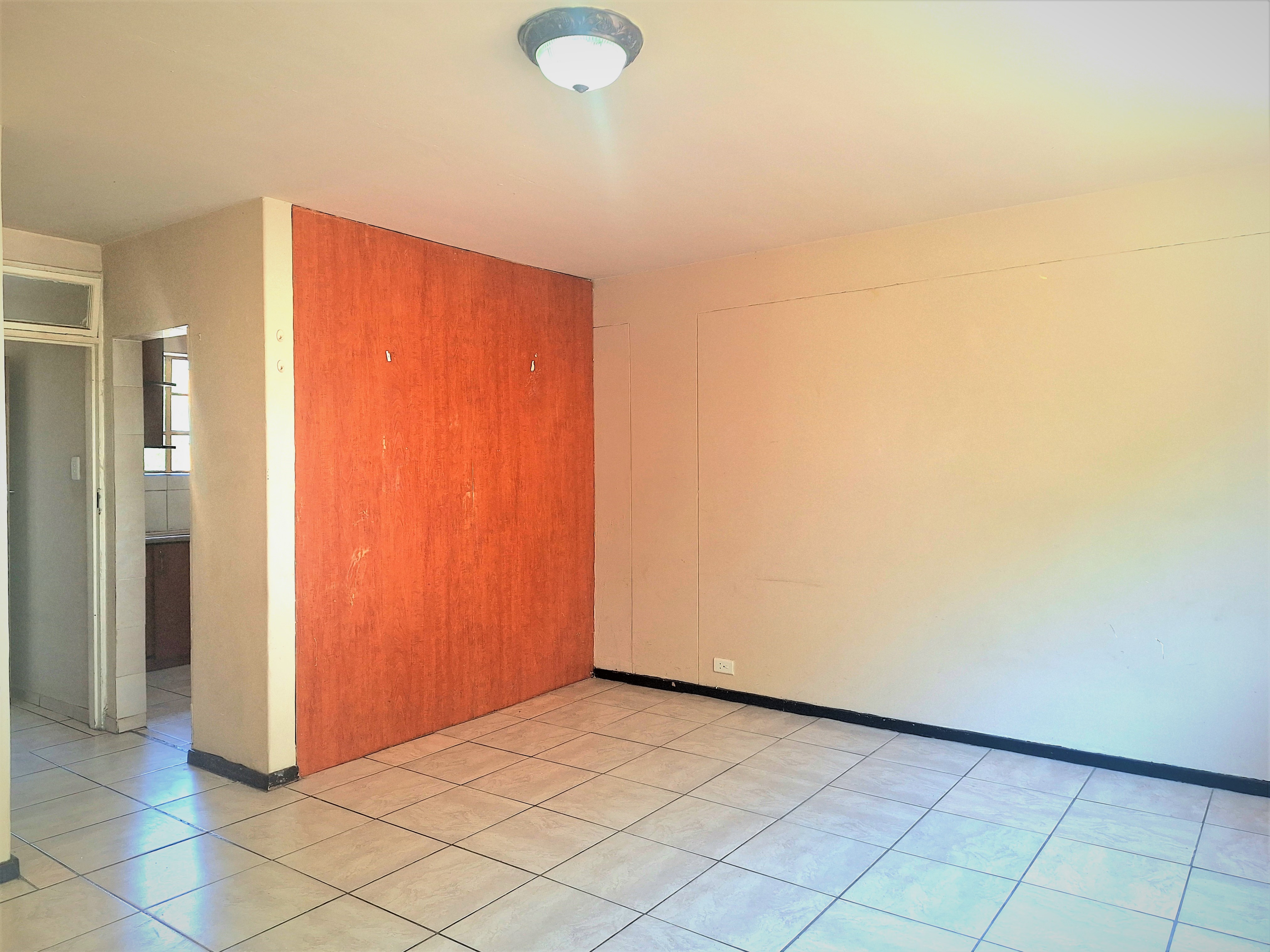 1 Bedroom Property for Sale in Paarlshoop Gauteng