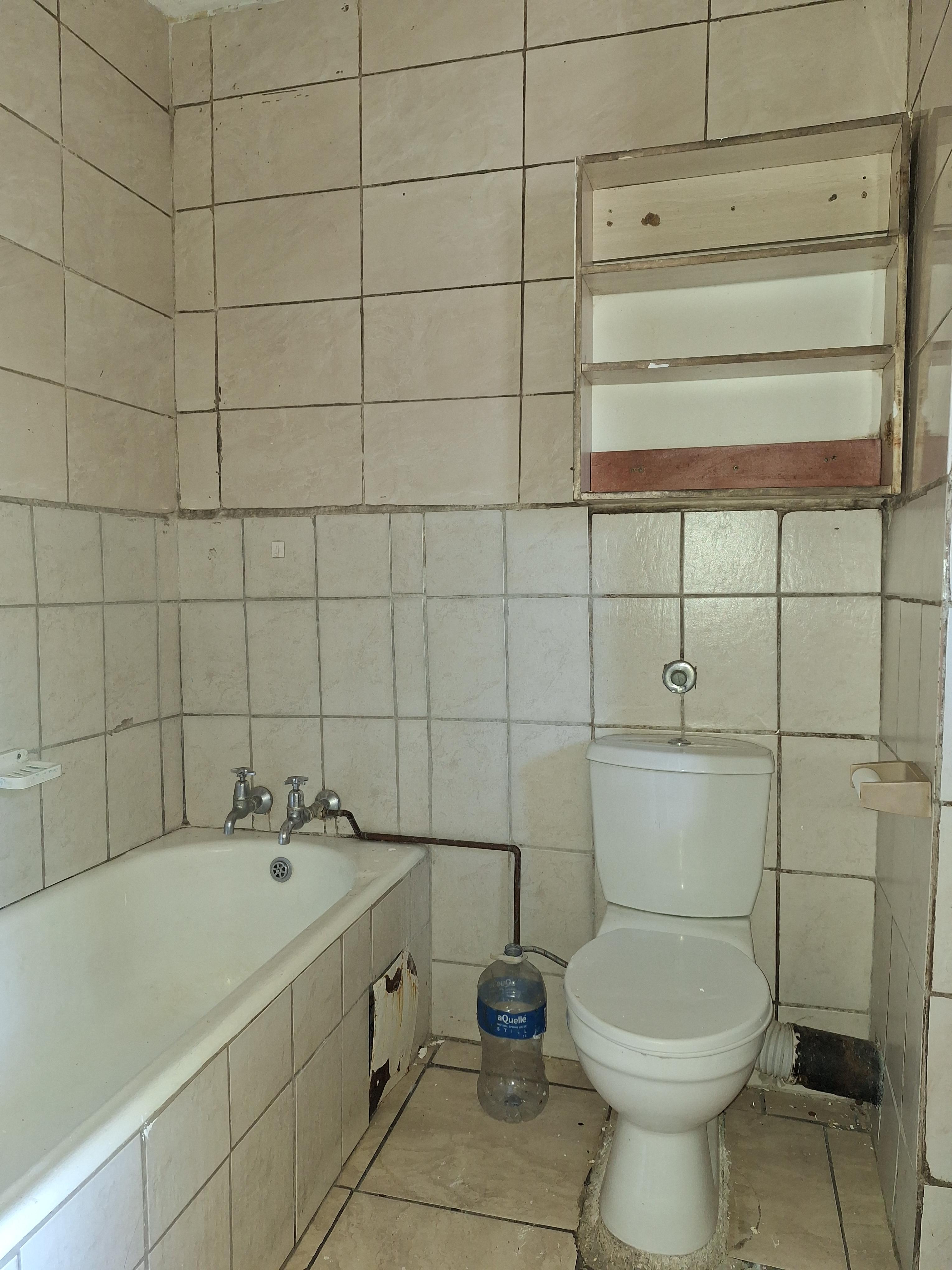 1 Bedroom Property for Sale in Paarlshoop Gauteng