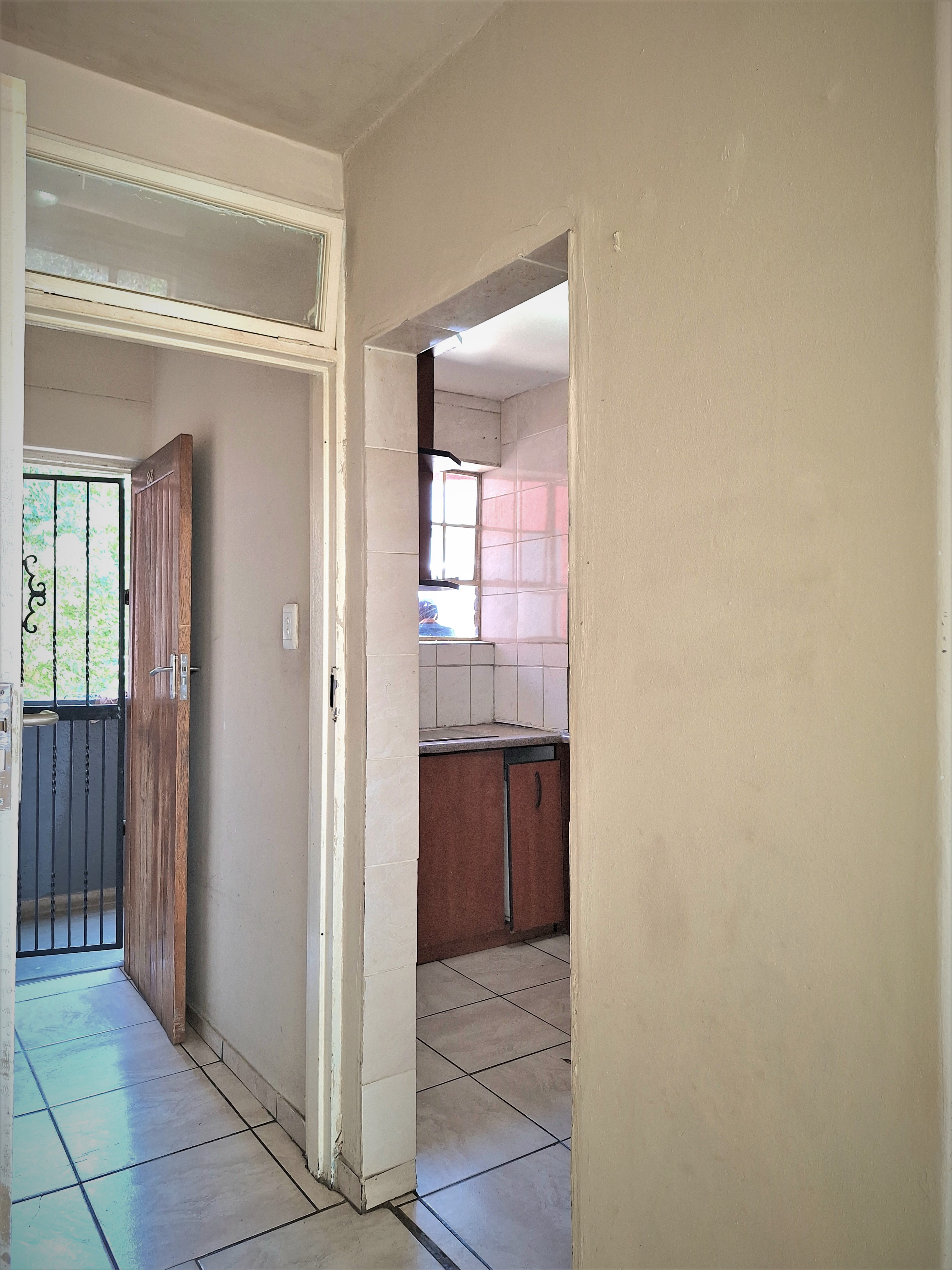 1 Bedroom Property for Sale in Paarlshoop Gauteng