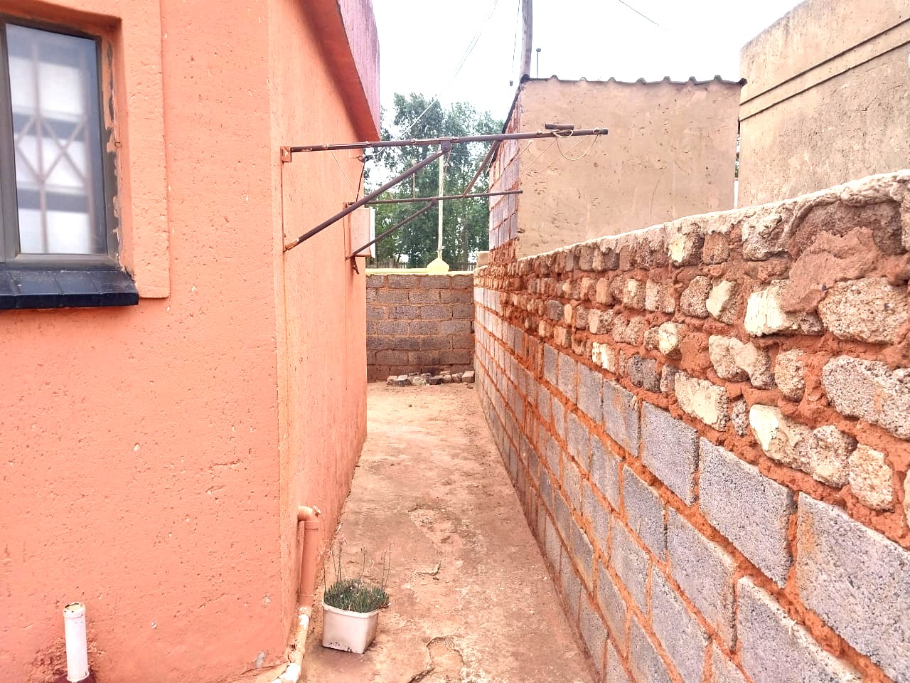 2 Bedroom Property for Sale in Kwenele Gauteng