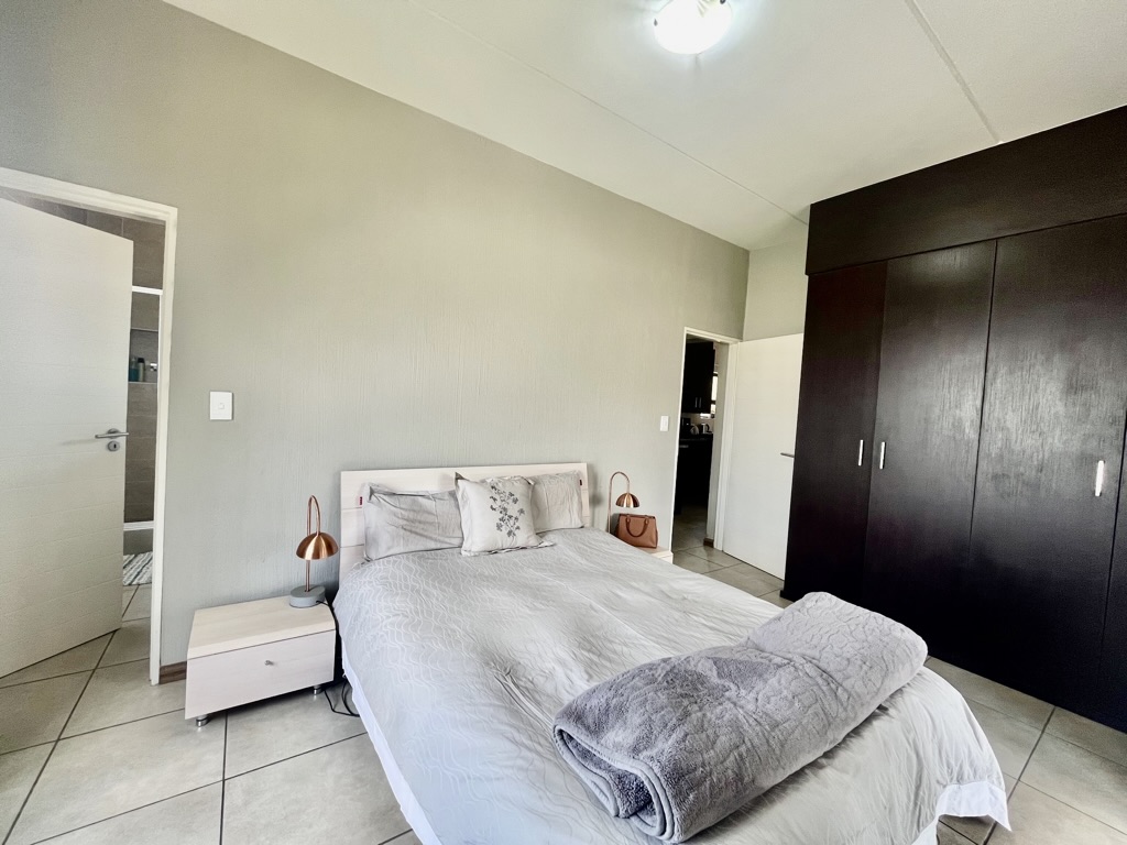 To Let 2 Bedroom Property for Rent in Victory Park Gauteng