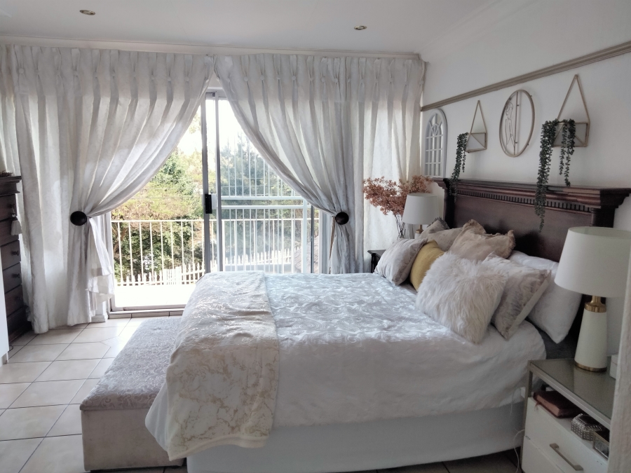 3 Bedroom Property for Sale in Noordheuwel Gauteng