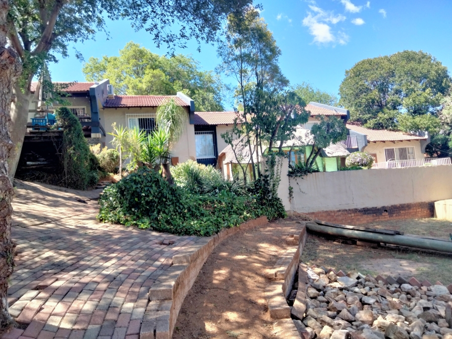 3 Bedroom Property for Sale in Noordheuwel Gauteng