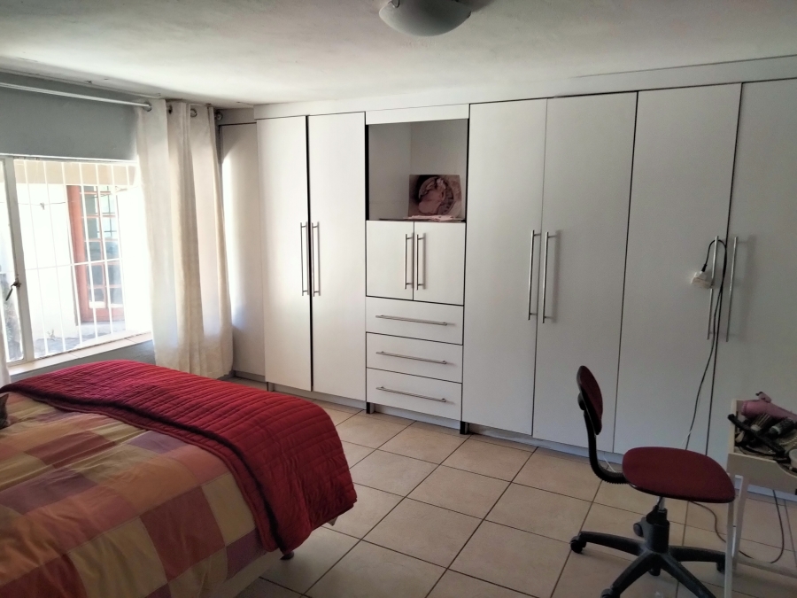 3 Bedroom Property for Sale in Noordheuwel Gauteng