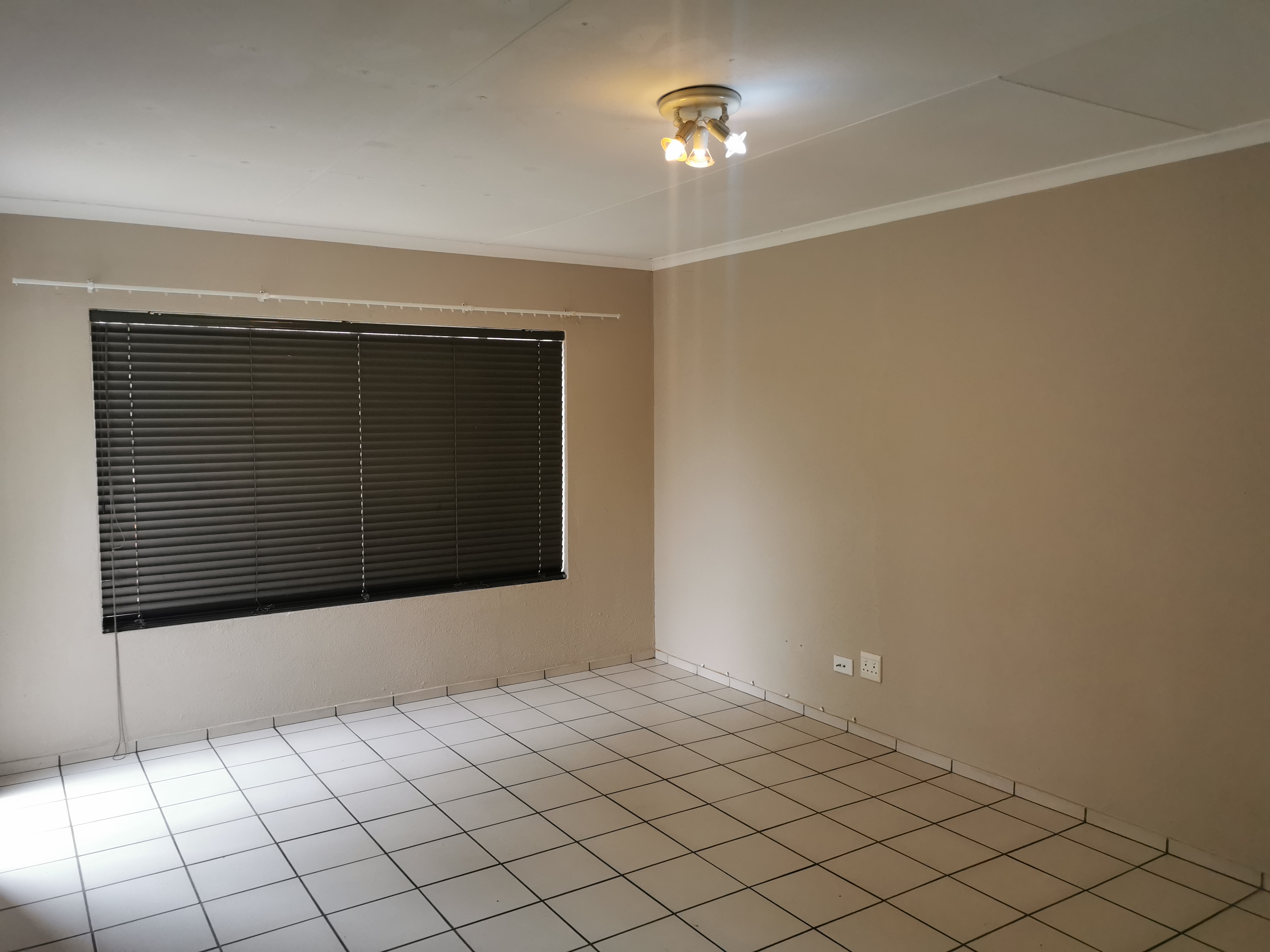 To Let 3 Bedroom Property for Rent in Honeydew Ridge Gauteng