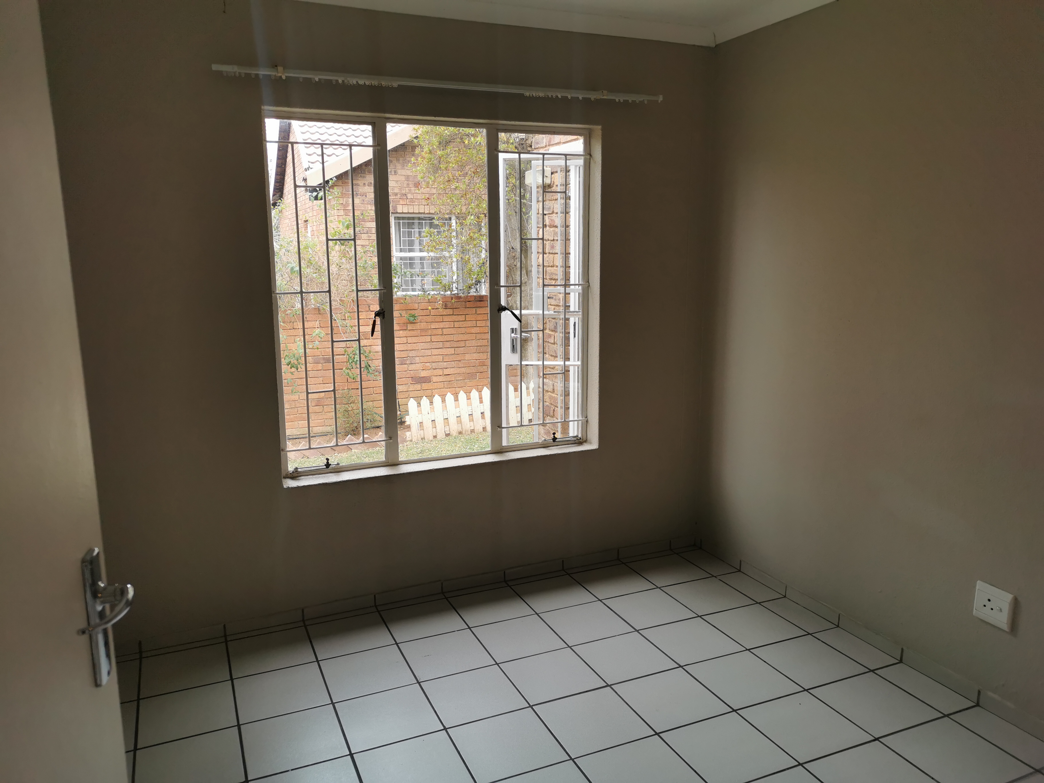 To Let 3 Bedroom Property for Rent in Honeydew Ridge Gauteng