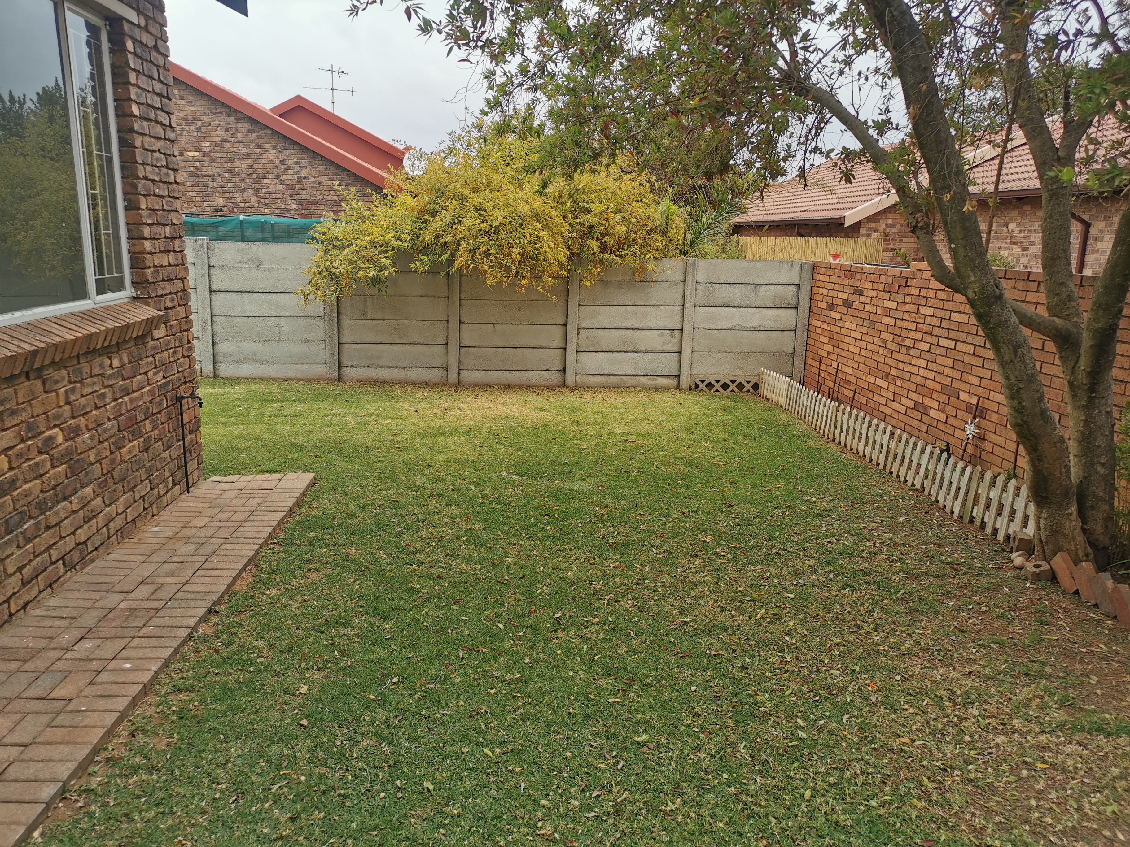 To Let 3 Bedroom Property for Rent in Honeydew Ridge Gauteng