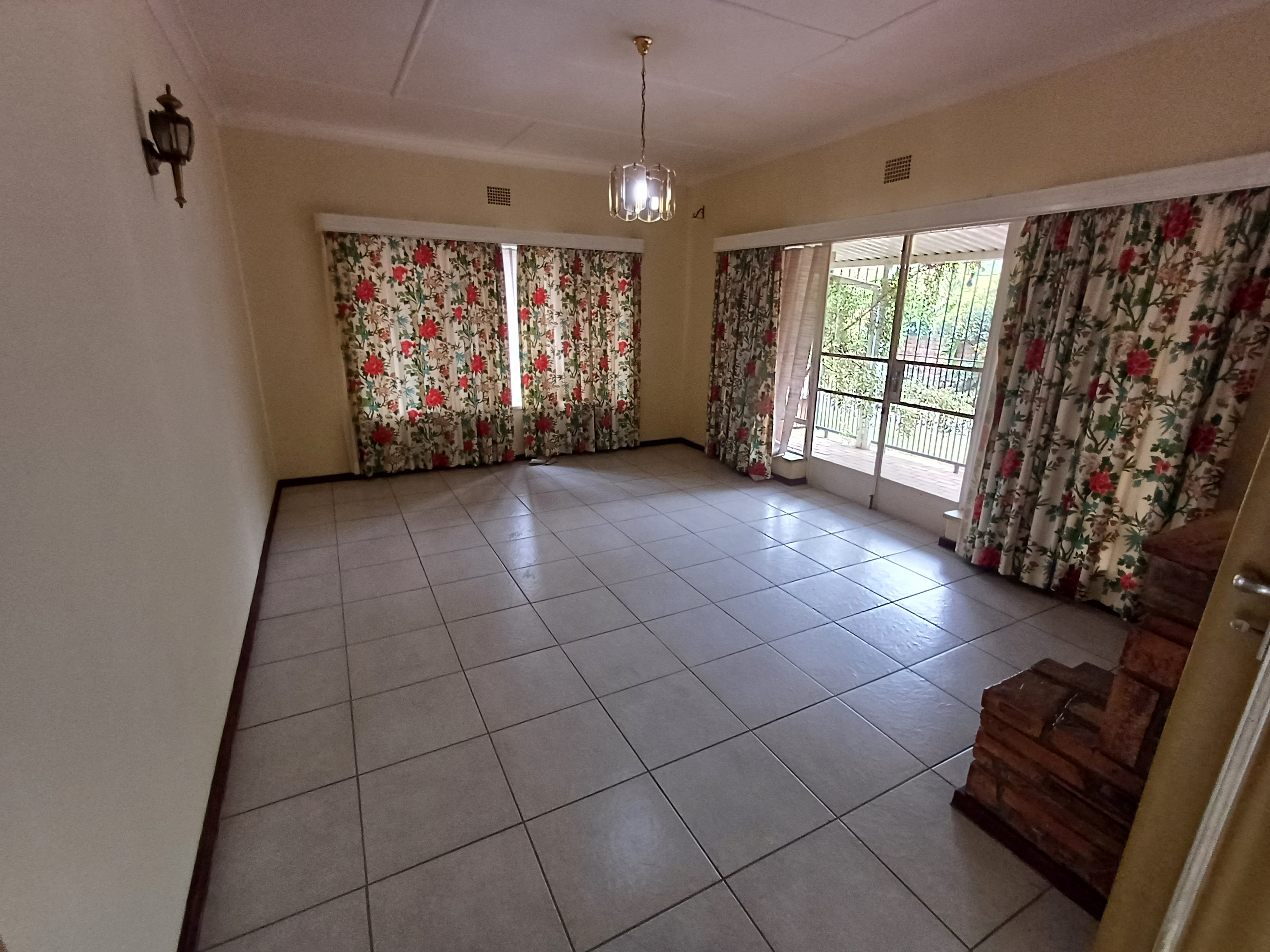 3 Bedroom Property for Sale in Montgomery Park Gauteng