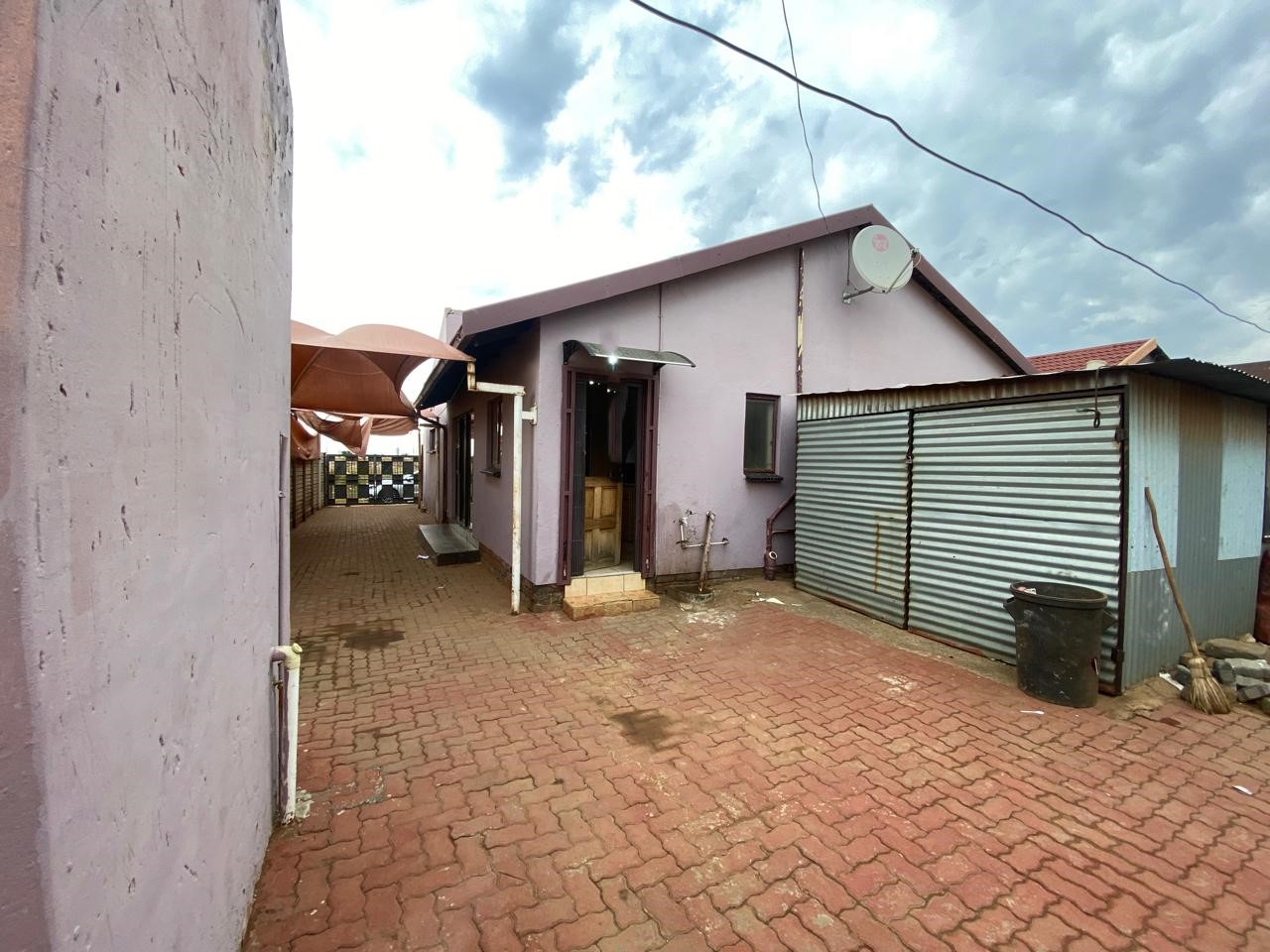 3 Bedroom Property for Sale in Lakeside Gauteng