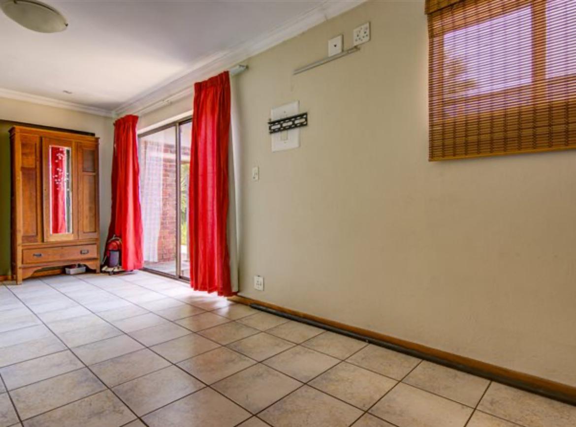 4 Bedroom Property for Sale in Aston Manor Gauteng