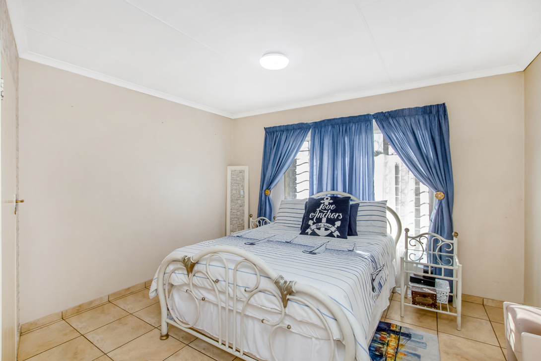 3 Bedroom Property for Sale in New Redruth Gauteng