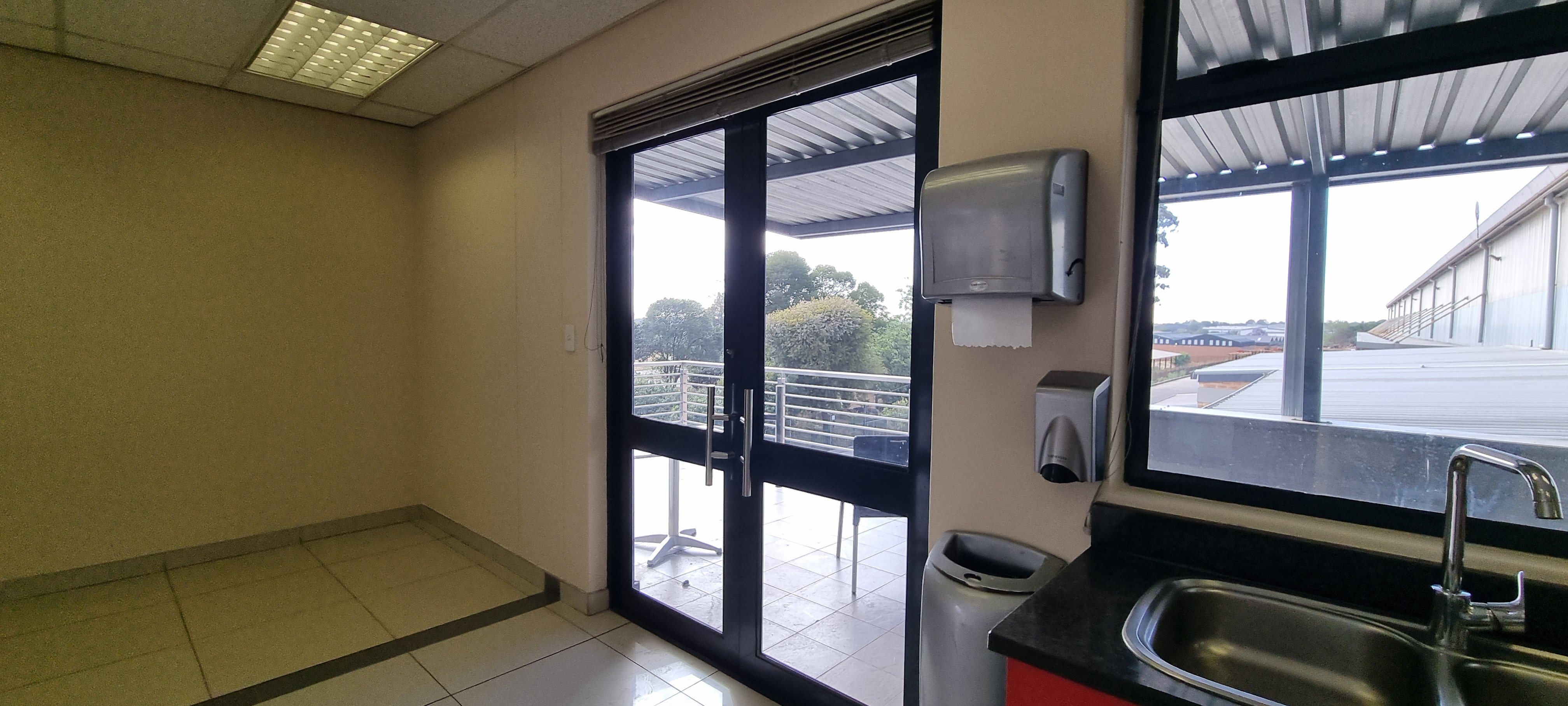 To Let commercial Property for Rent in Pomona AH Gauteng