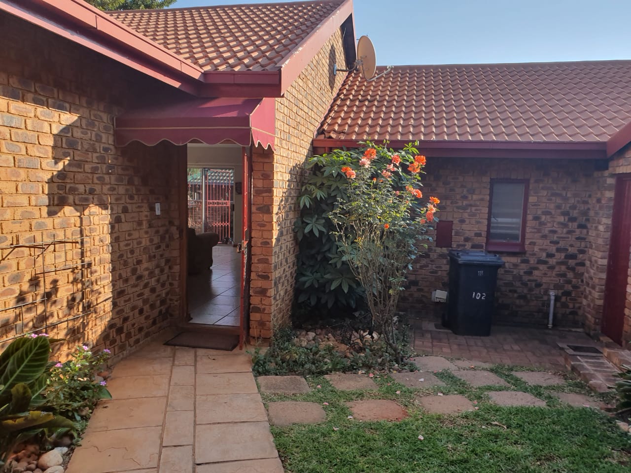 2 Bedroom Property for Sale in Magalieskruin Gauteng