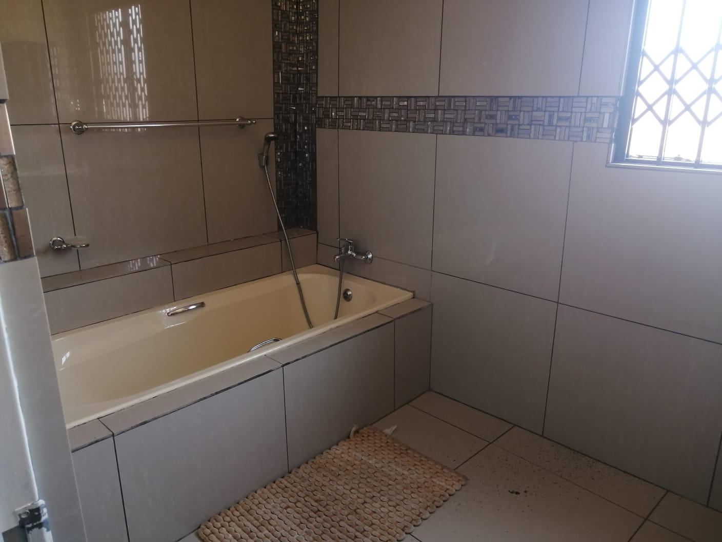 6 Bedroom Property for Sale in Grootvlei AH Gauteng