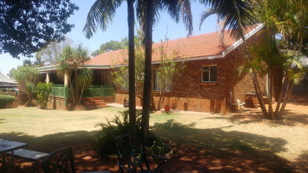 4 Bedroom Property for Sale in Ninapark Gauteng