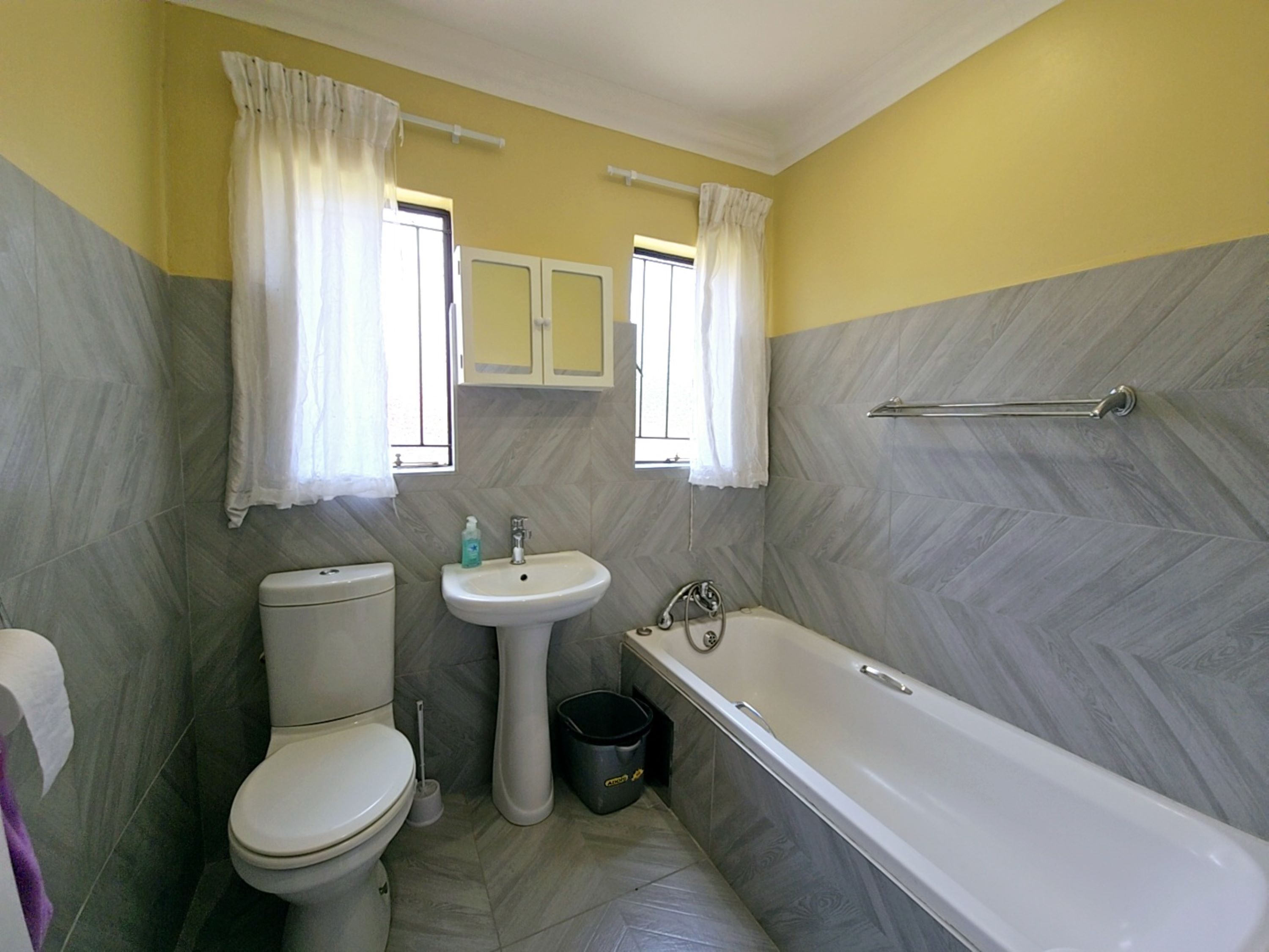 3 Bedroom Property for Sale in Annlin Gauteng