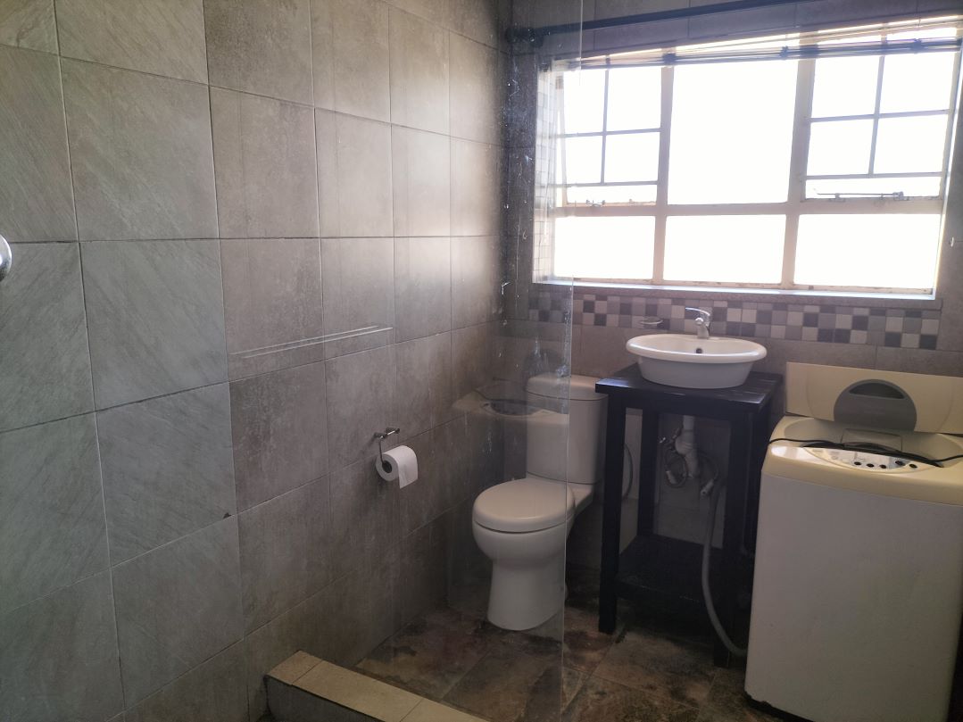 2 Bedroom Property for Sale in Discovery Gauteng