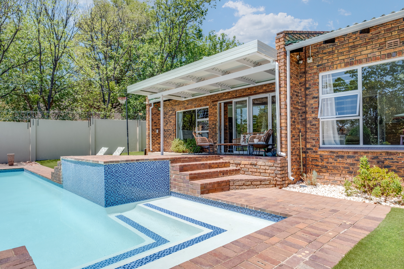 4 Bedroom Property for Sale in Sunninghill Gauteng