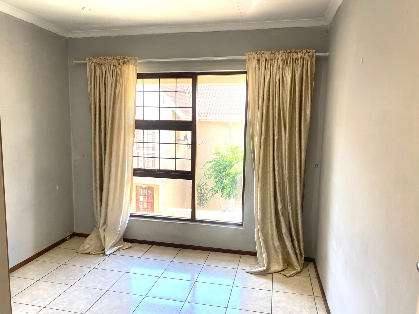 2 Bedroom Property for Sale in Glen Atholl Gauteng