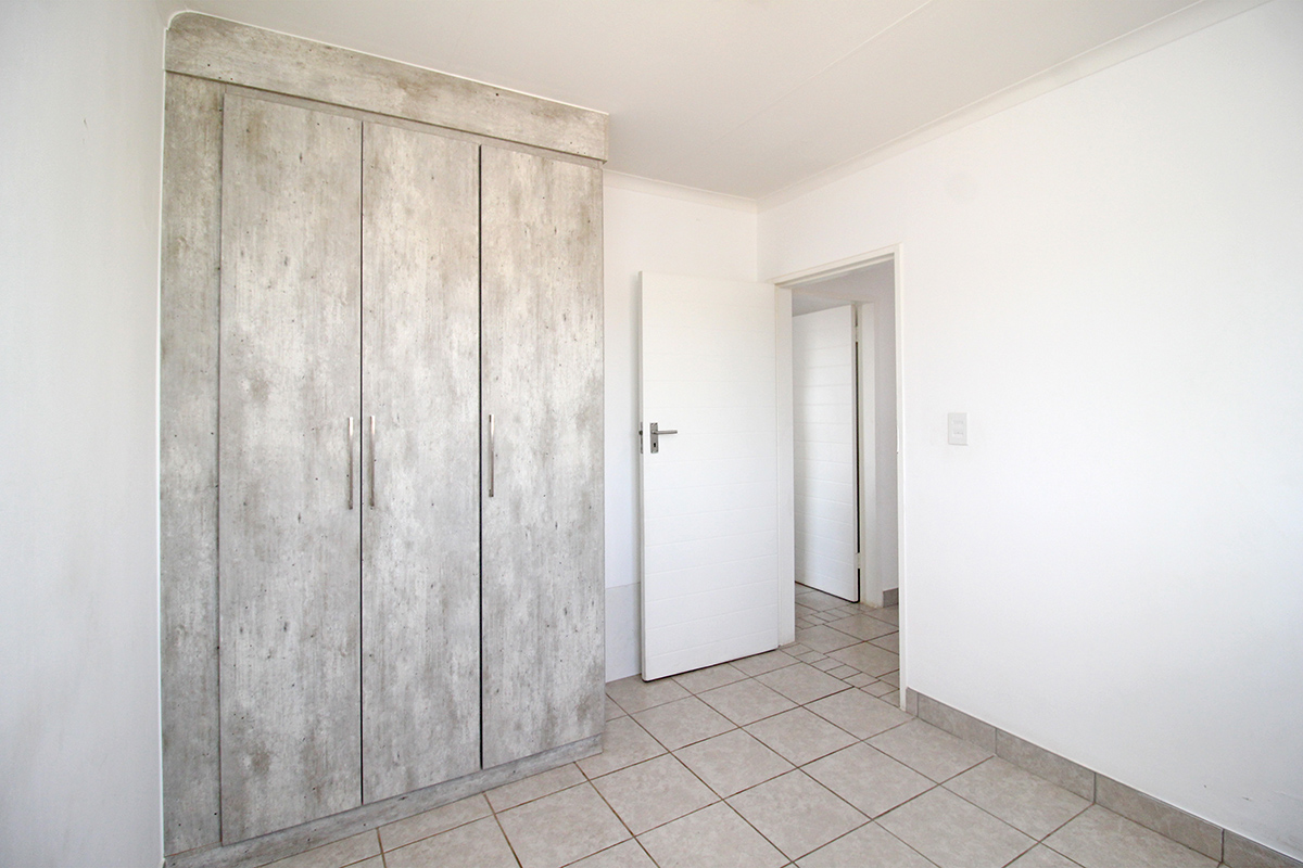 2 Bedroom Property for Sale in Monavoni Gauteng