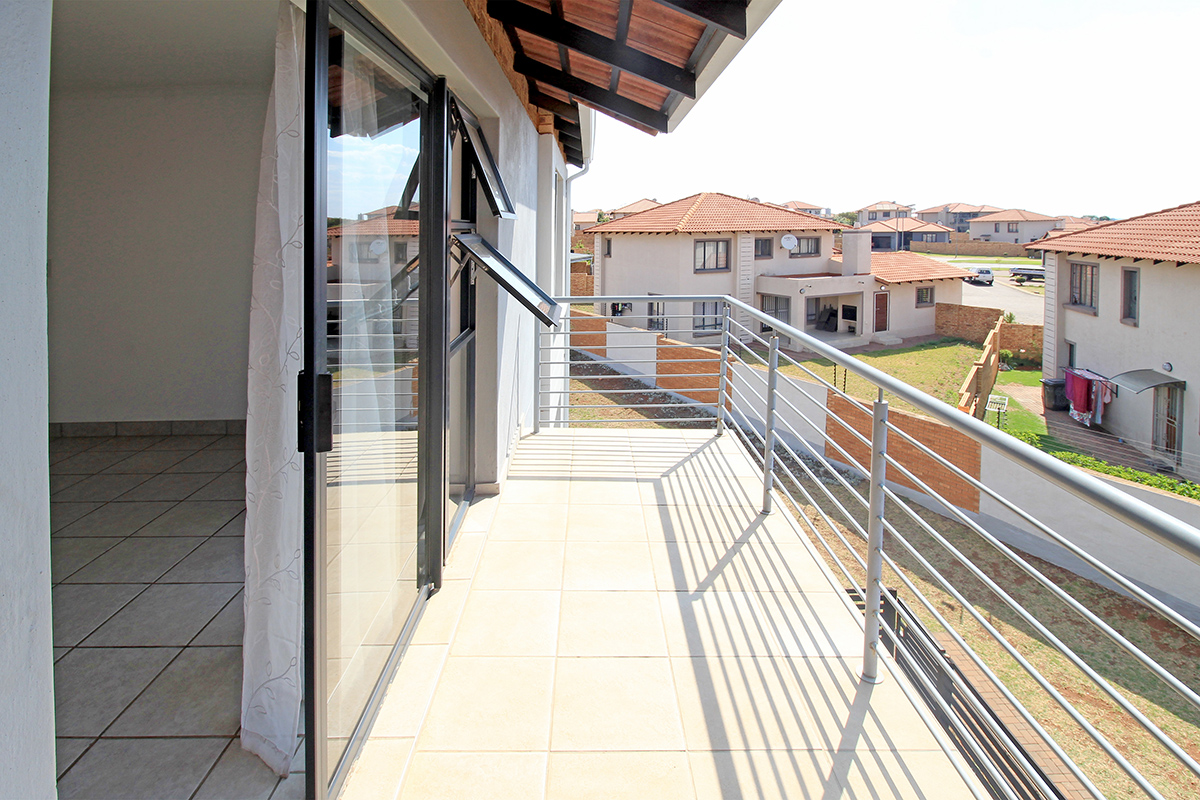 2 Bedroom Property for Sale in Monavoni Gauteng