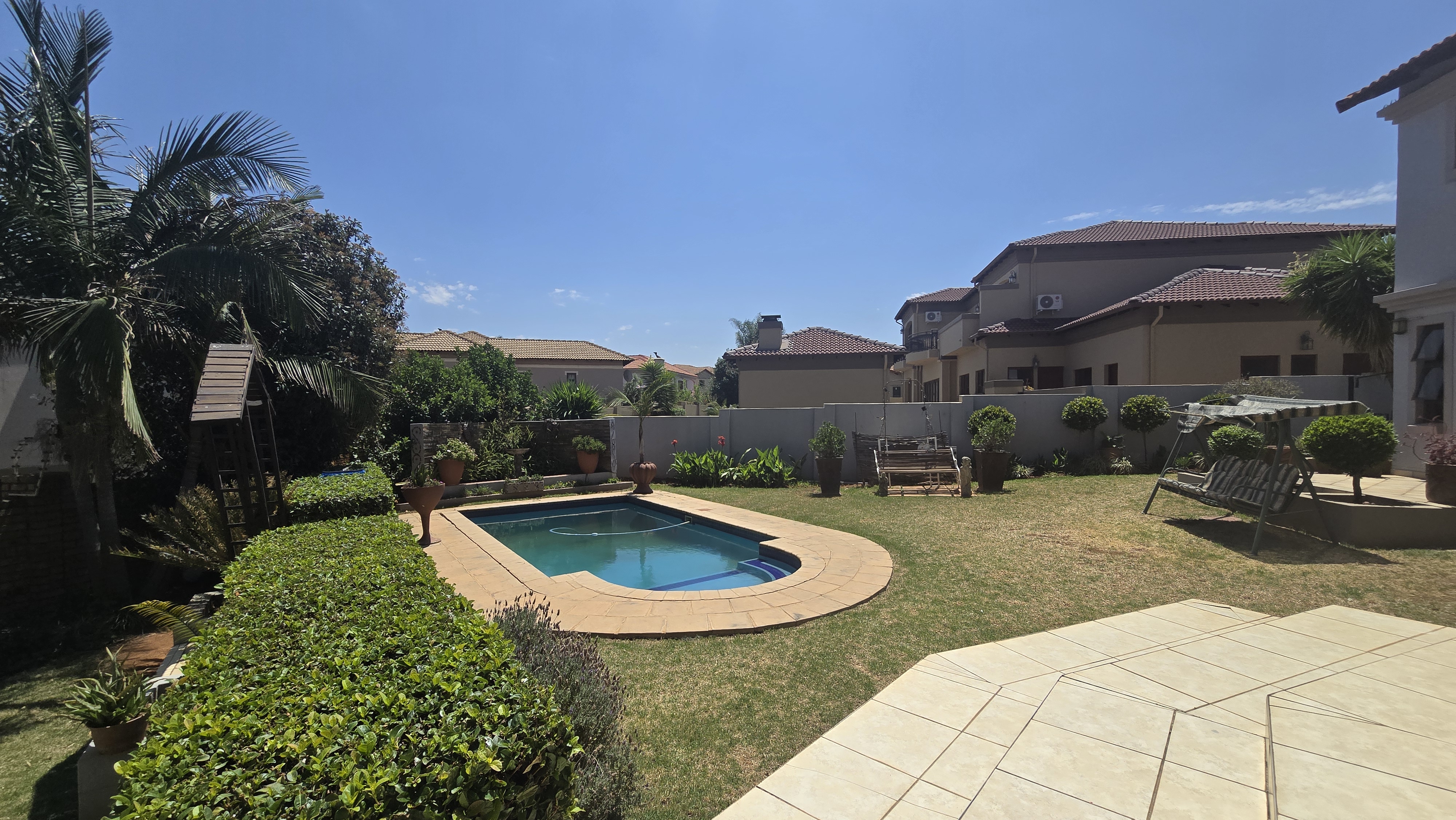 6 Bedroom Property for Sale in The Wilds Gauteng