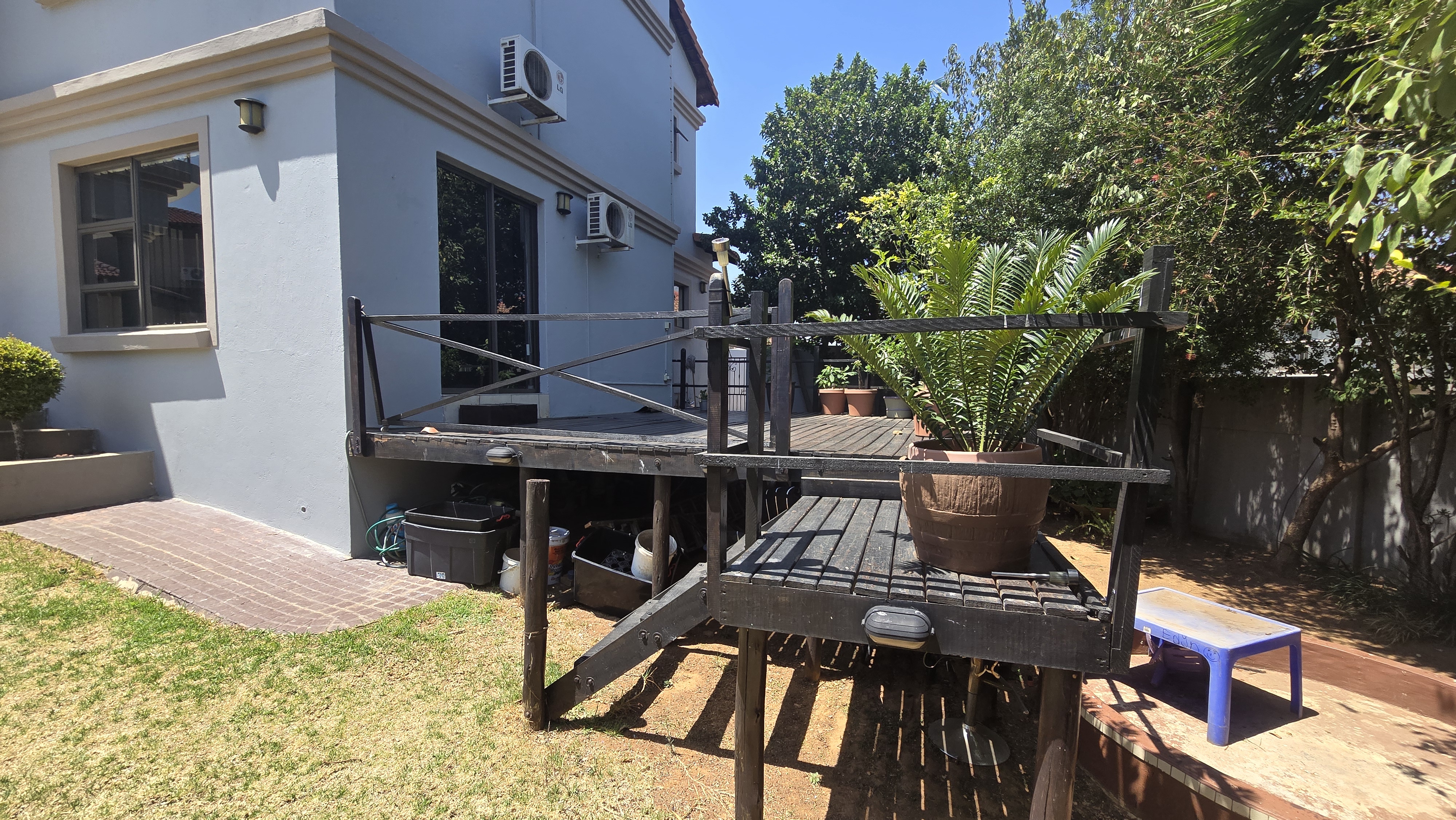 6 Bedroom Property for Sale in The Wilds Gauteng