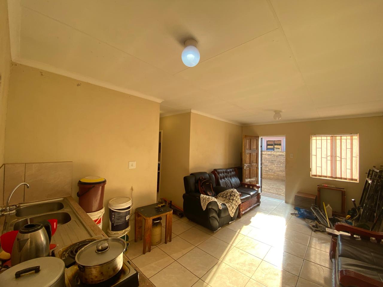 2 Bedroom Property for Sale in Golden Gardens Gauteng