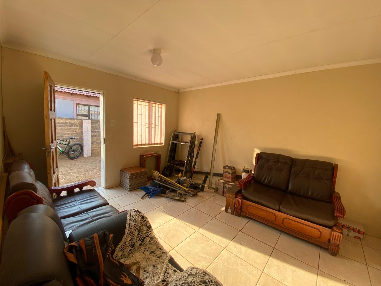 2 Bedroom Property for Sale in Golden Gardens Gauteng