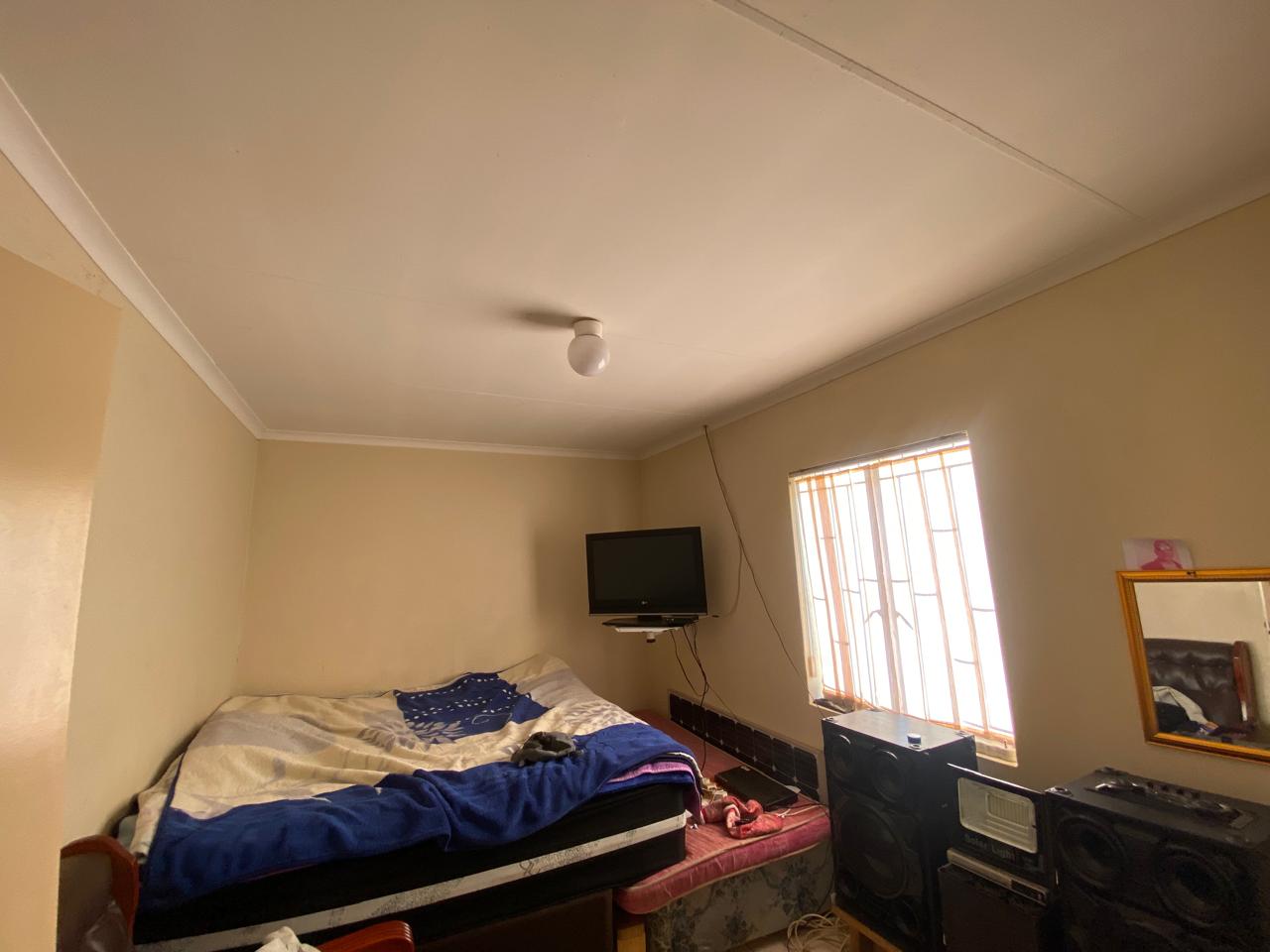 2 Bedroom Property for Sale in Golden Gardens Gauteng