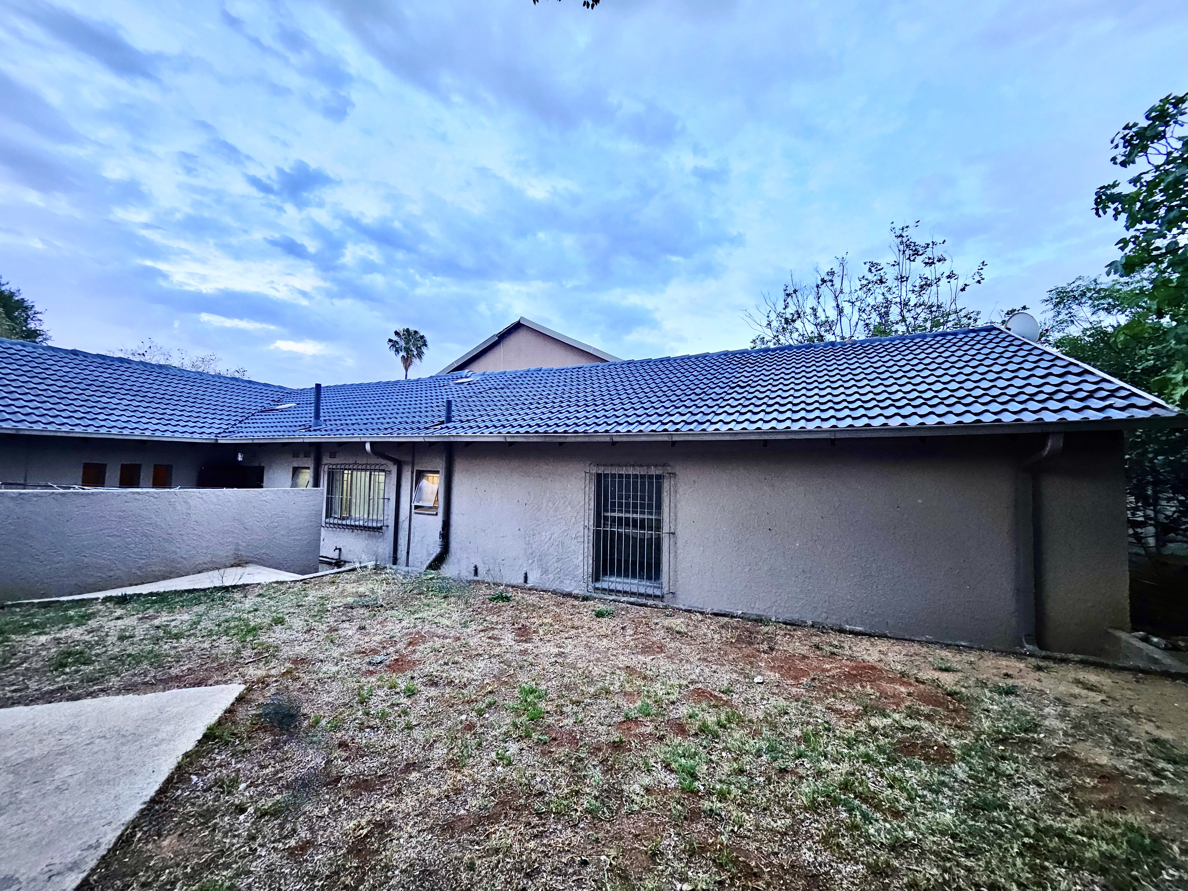 To Let 6 Bedroom Property for Rent in Norkem Park Gauteng