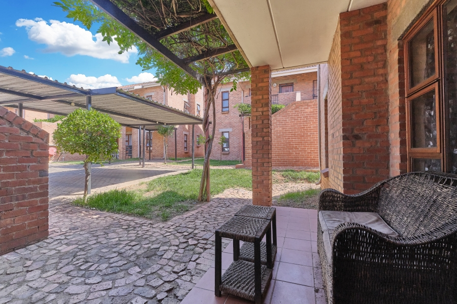 2 Bedroom Property for Sale in Amorosa Gauteng