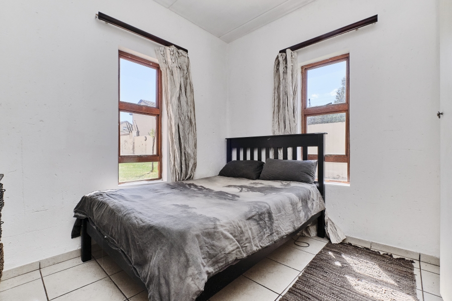 2 Bedroom Property for Sale in Amorosa Gauteng