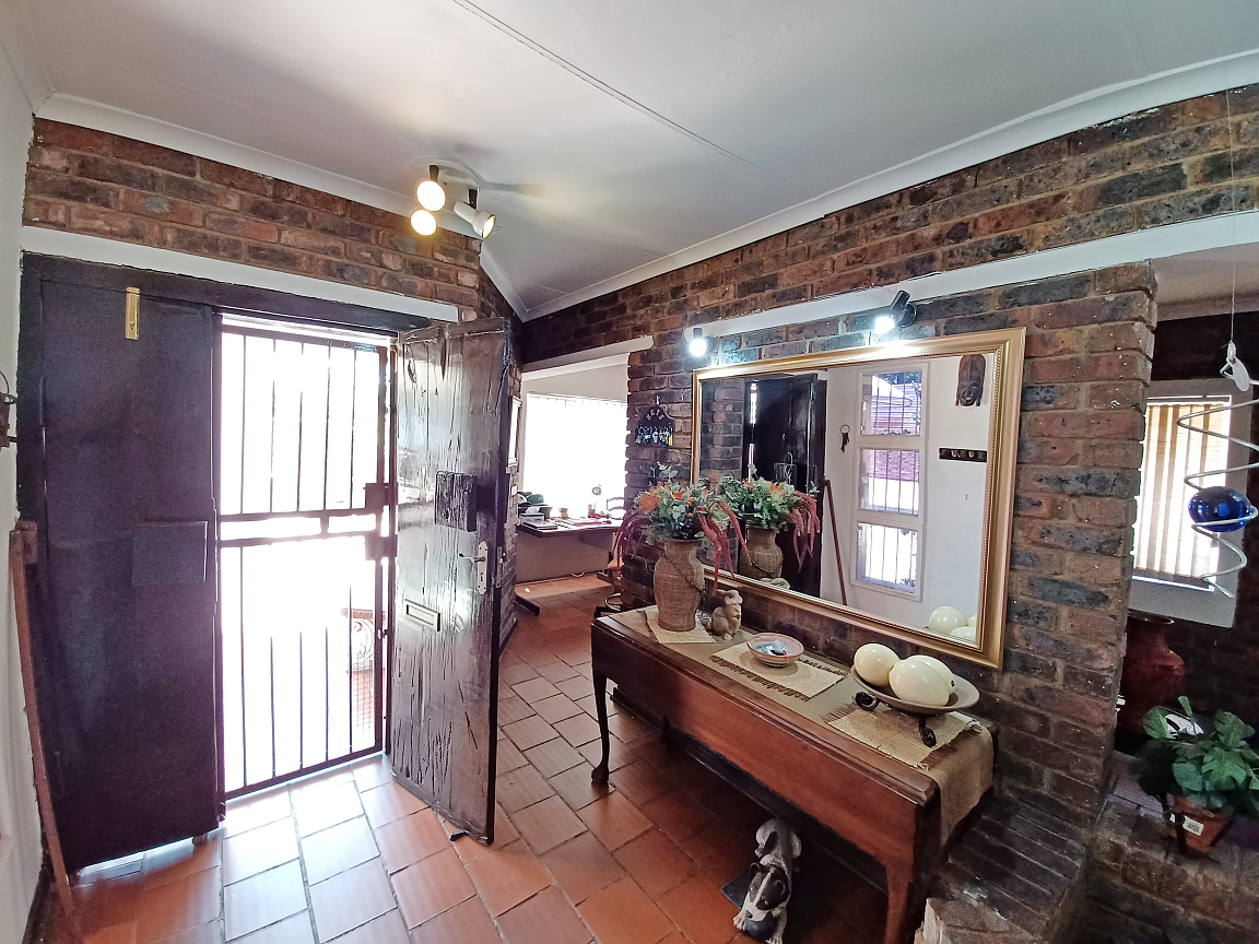 3 Bedroom Property for Sale in Vanderbijlpark SE 4 Gauteng