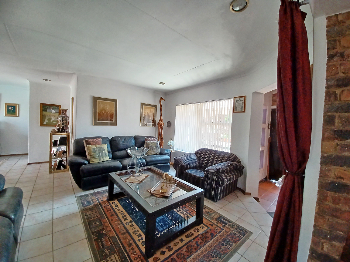 3 Bedroom Property for Sale in Vanderbijlpark SE 4 Gauteng