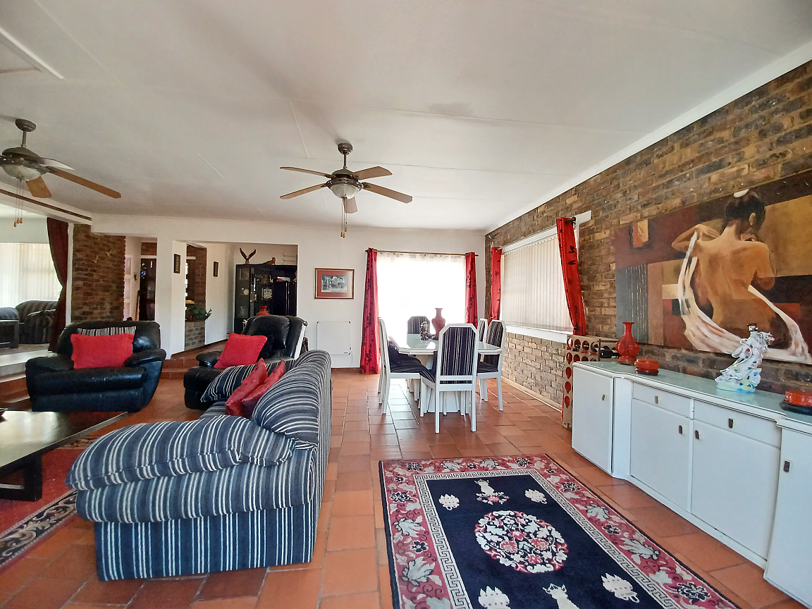 3 Bedroom Property for Sale in Vanderbijlpark SE 4 Gauteng