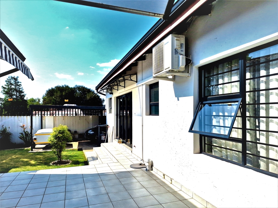 3 Bedroom Property for Sale in Ormonde Gauteng