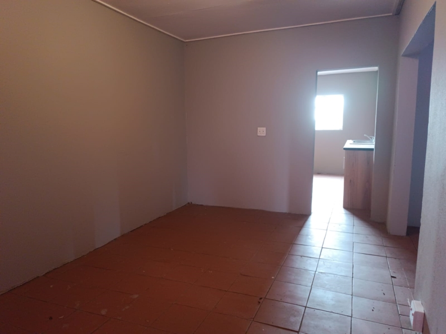 To Let 2 Bedroom Property for Rent in Mullerstuine Gauteng