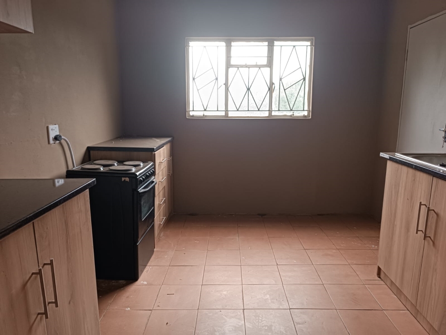 To Let 2 Bedroom Property for Rent in Mullerstuine Gauteng