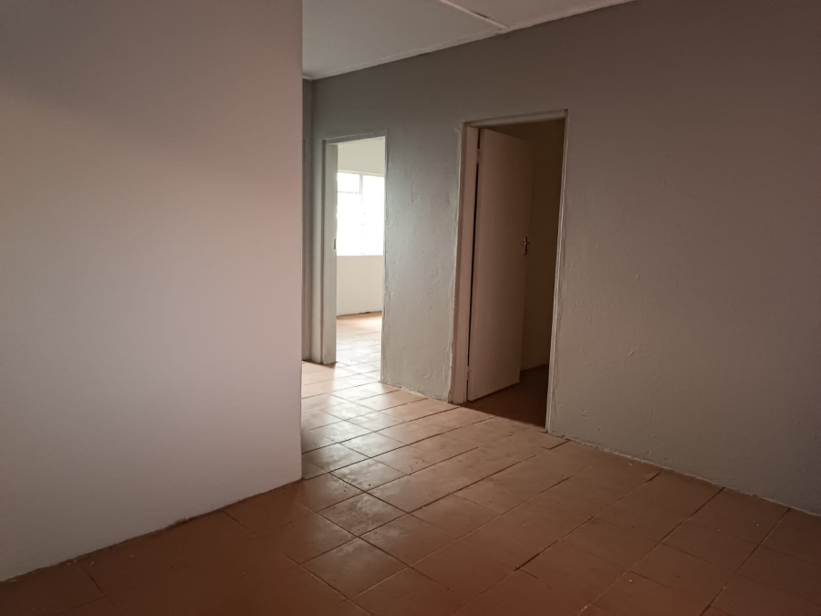 To Let 2 Bedroom Property for Rent in Mullerstuine Gauteng