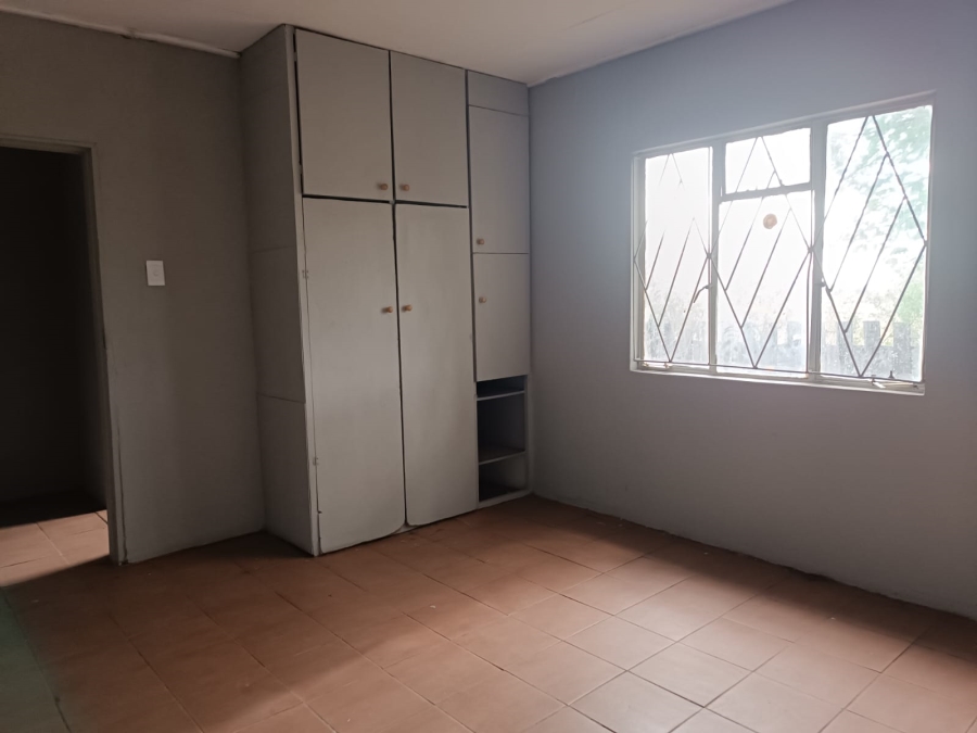 To Let 2 Bedroom Property for Rent in Mullerstuine Gauteng