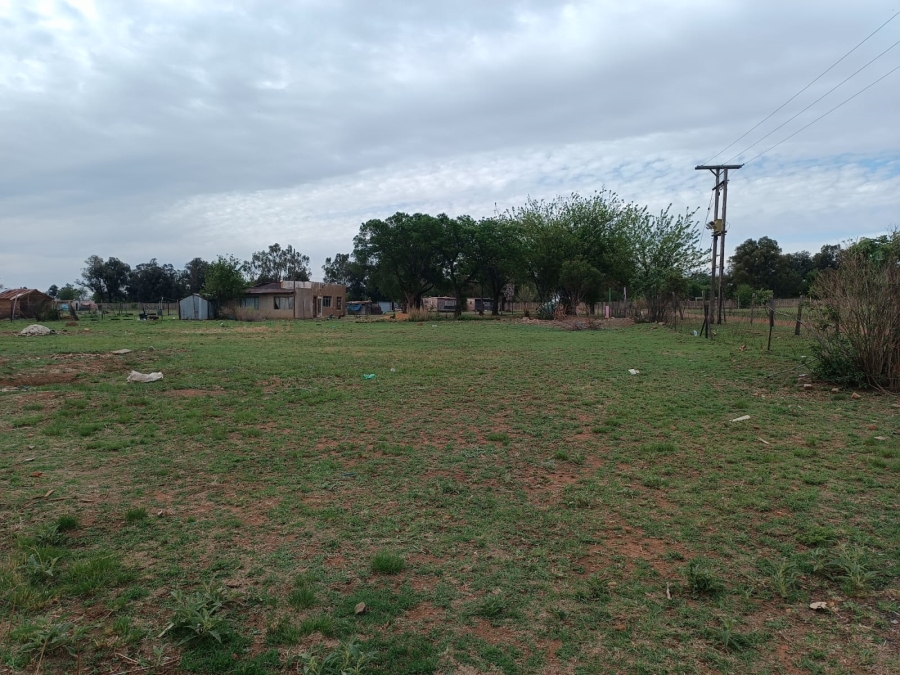 To Let 2 Bedroom Property for Rent in Mullerstuine Gauteng